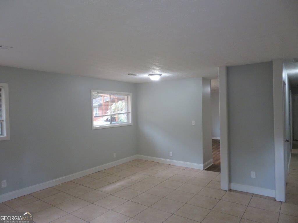 Atlanta, GA 30344,2585 Westchester DR