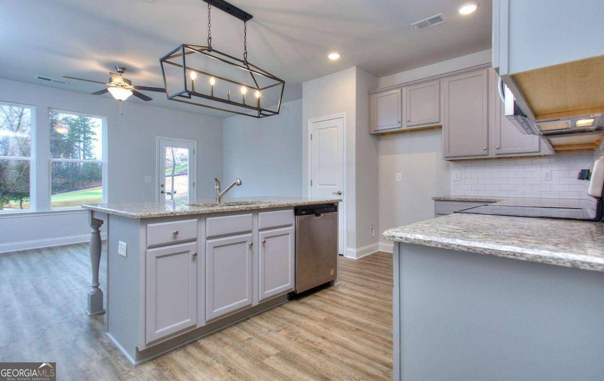 Homer, GA 30547,102 Greenview CT #1603