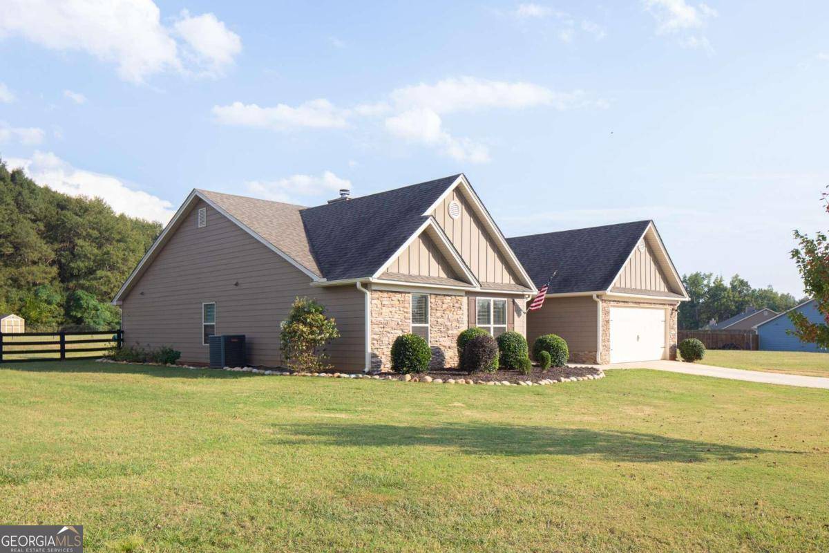 Winterville, GA 30683,330 Highlands