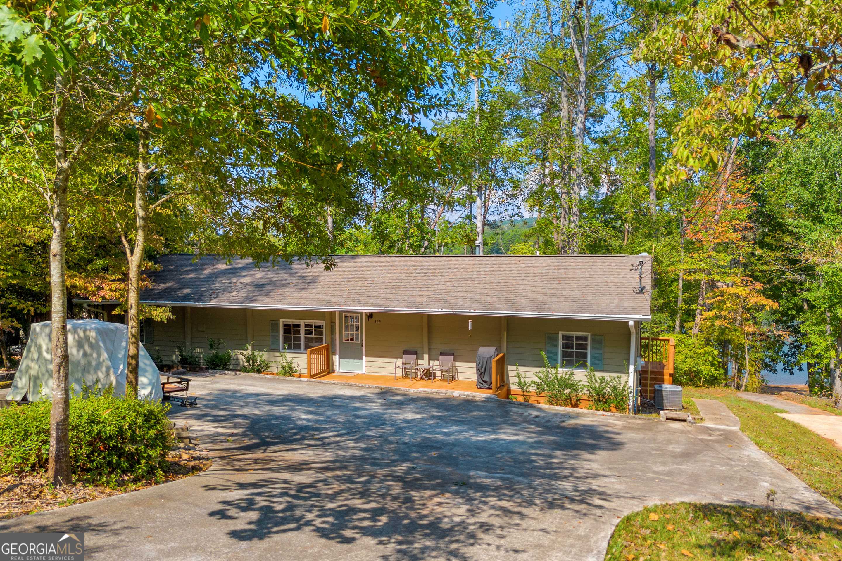 Toccoa, GA 30577,365 Shorewood