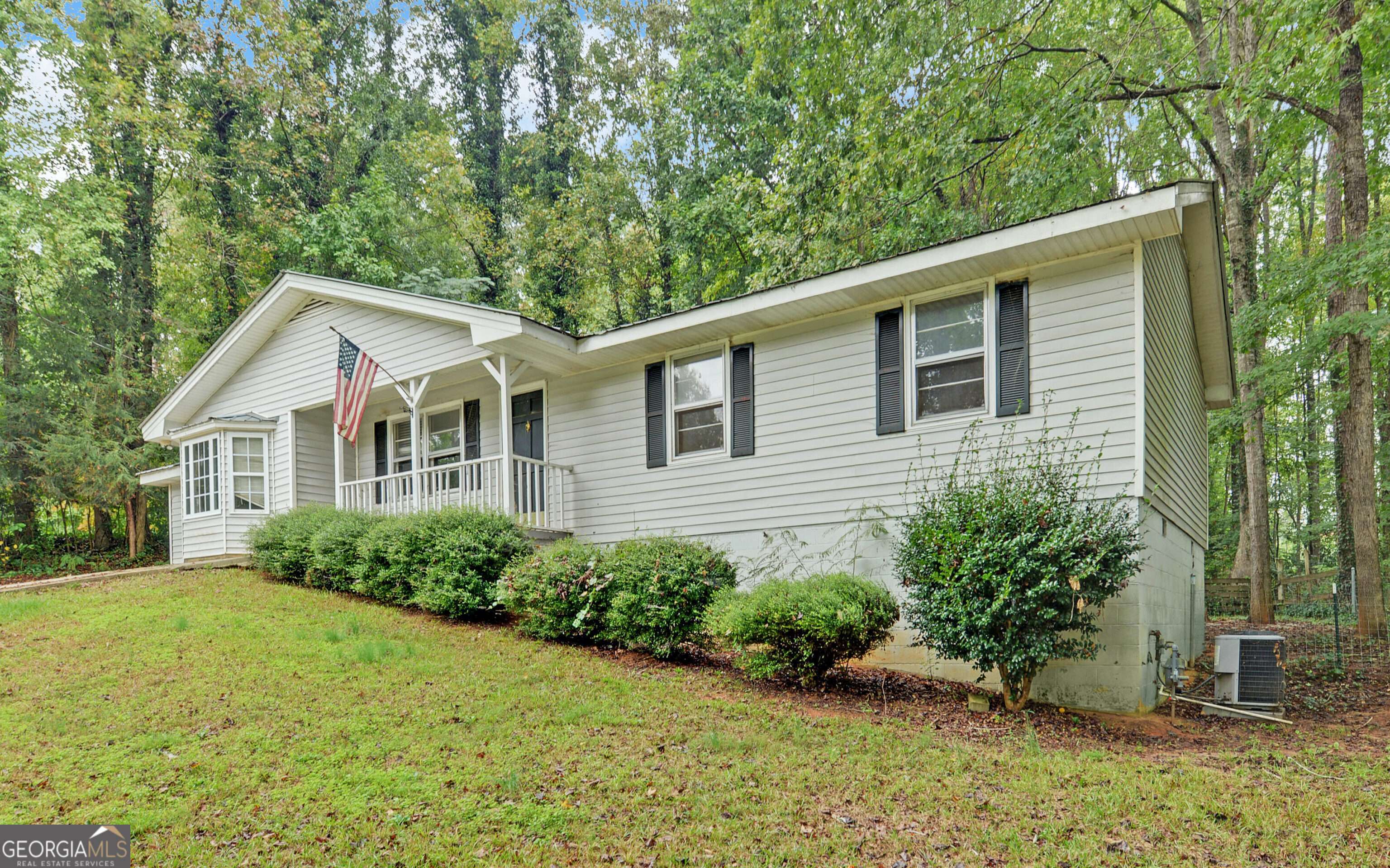 Toccoa, GA 30577,267 Fern Valley