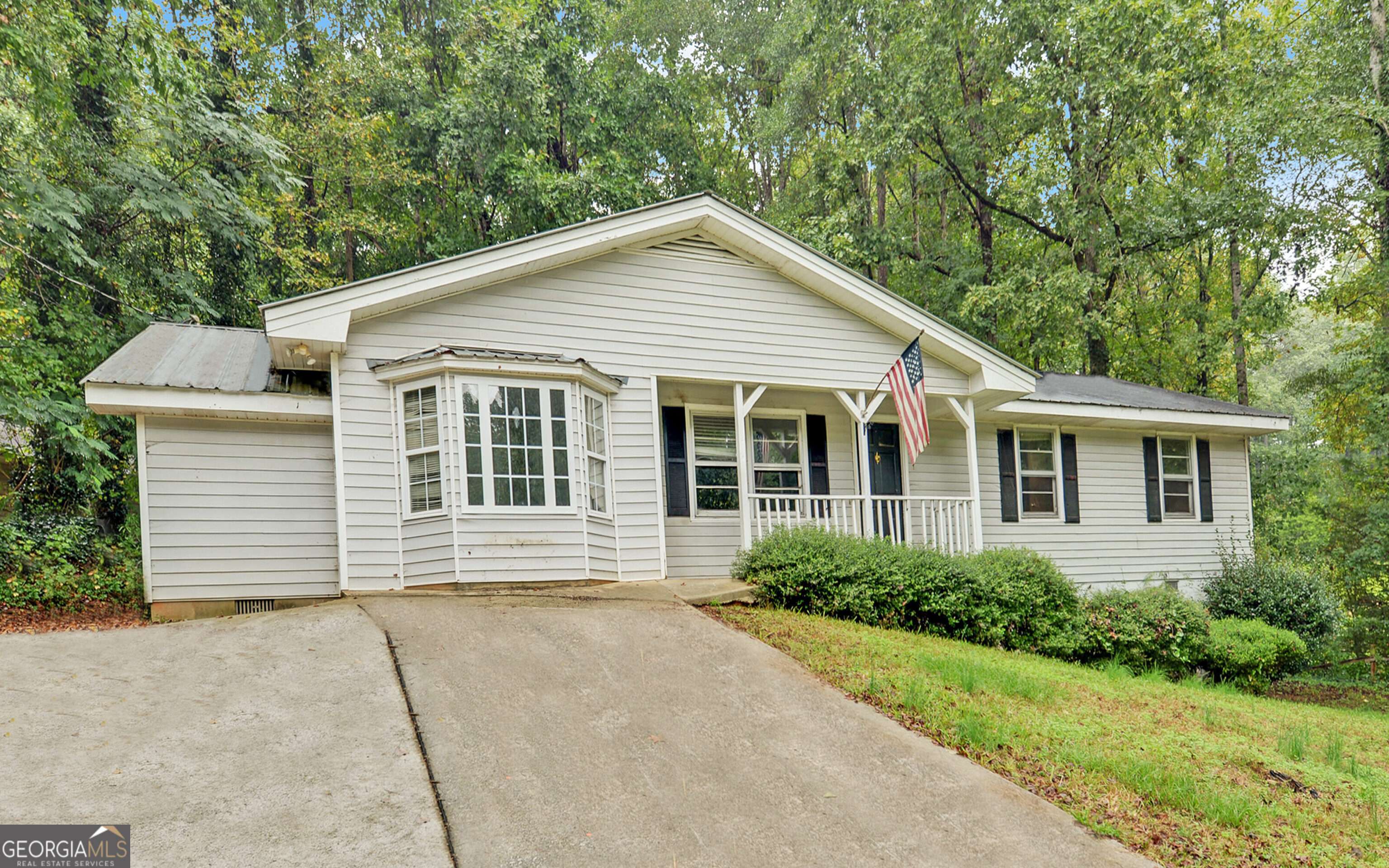 Toccoa, GA 30577,267 Fern Valley