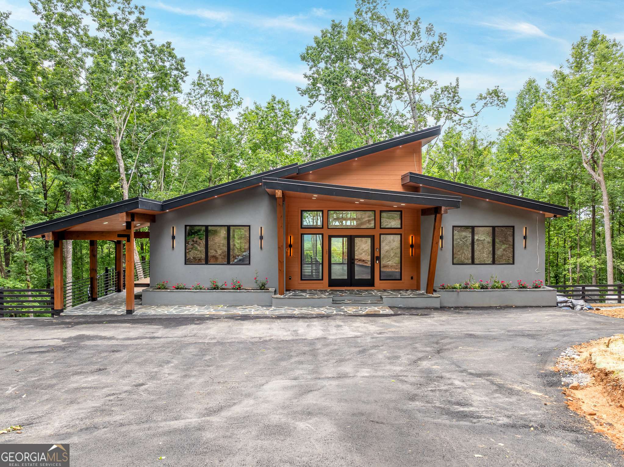 Ellijay, GA 30536,785 Bears Paw DR
