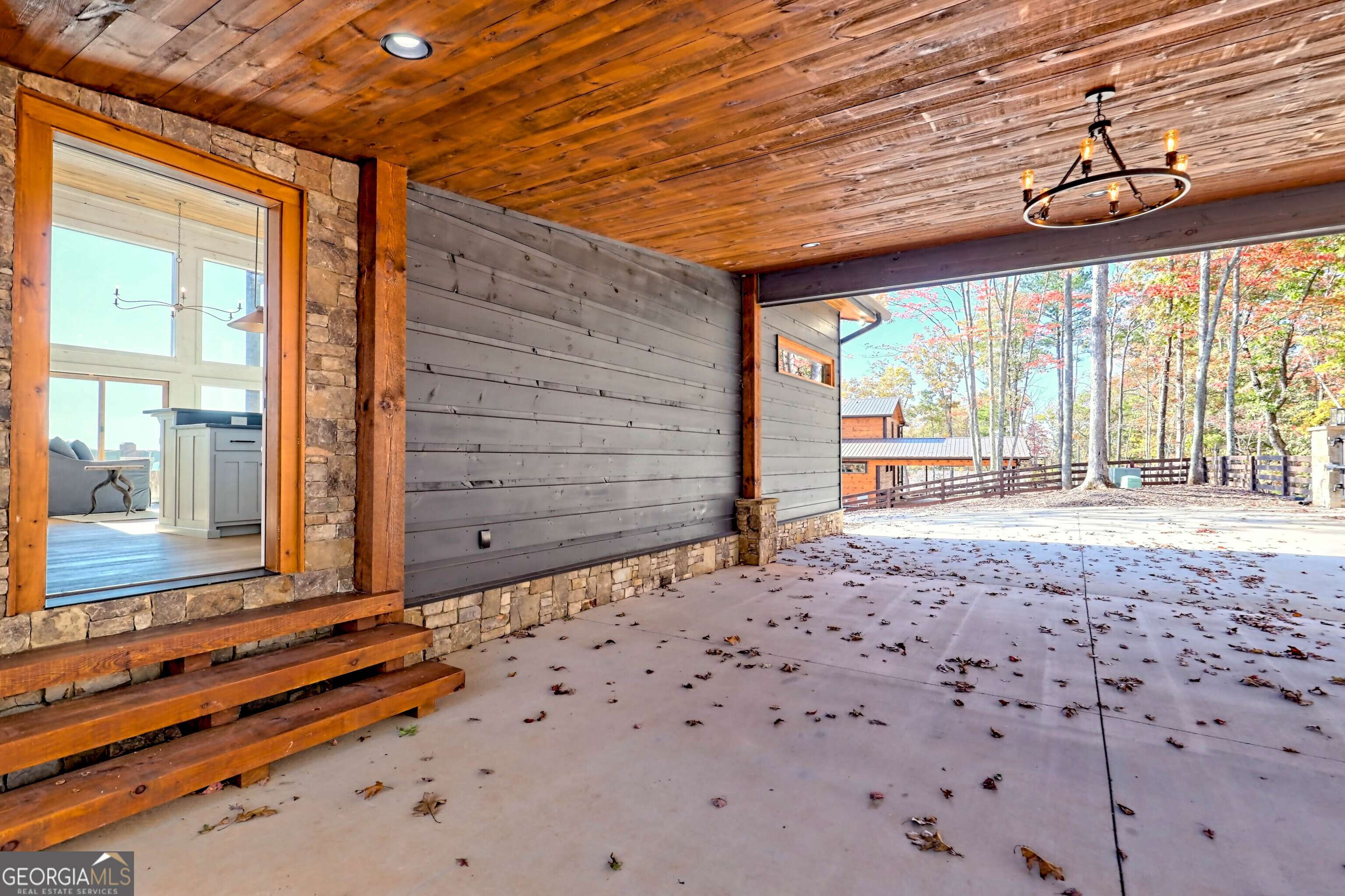 Mineral Bluff, GA 30559,530 Tower RD #3