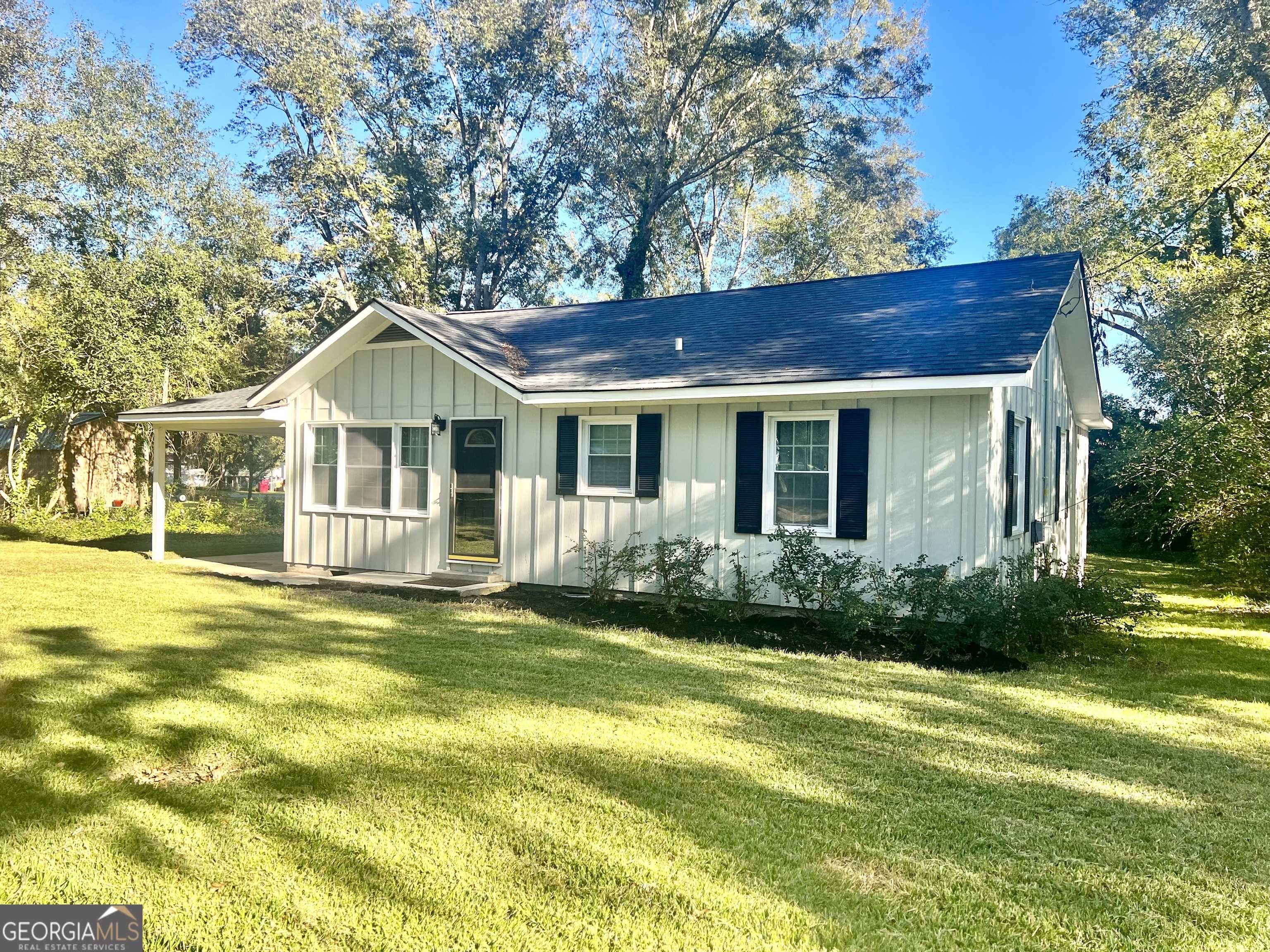 Eastman, GA 31023,215 12th AVE