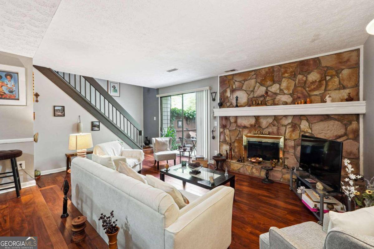 Atlanta, GA 30328,82 Goldrush CIR #0