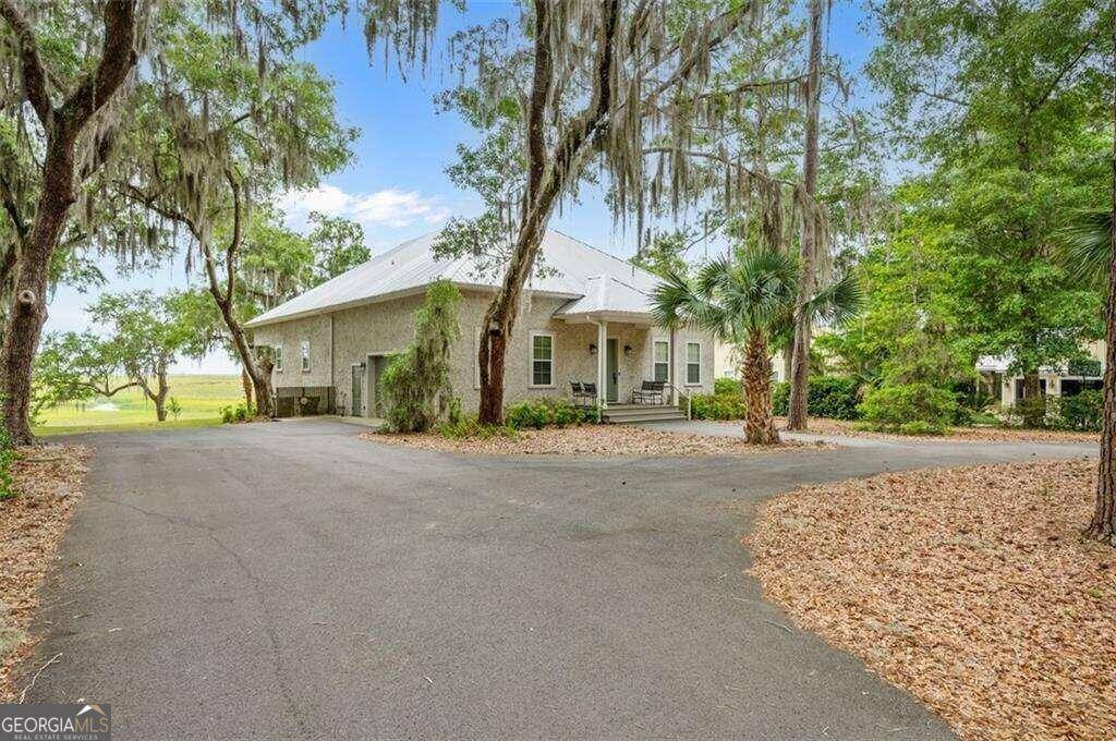 Darien, GA 31305,1111 Crum Creek