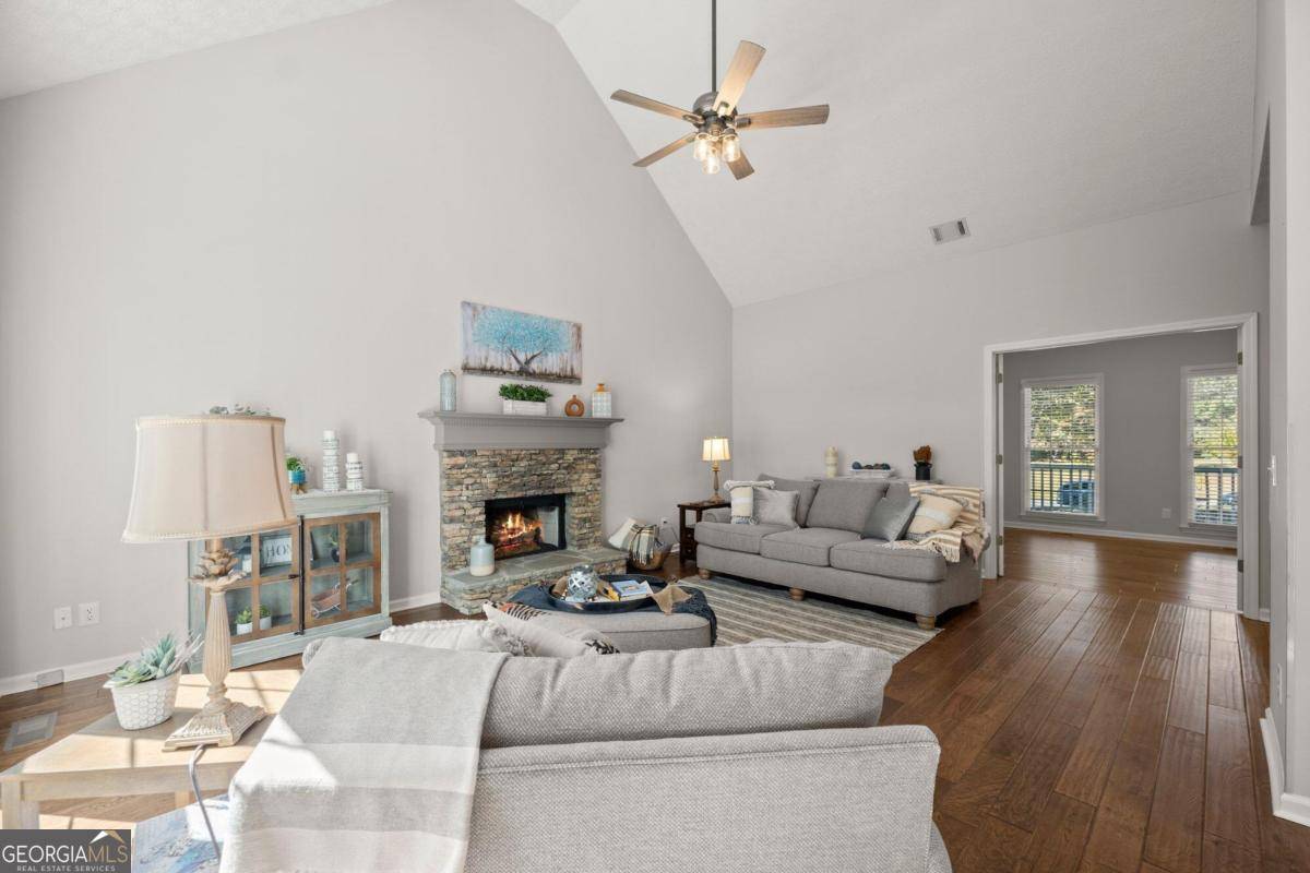 Flowery Branch, GA 30542,5927 Terrace Lake PT