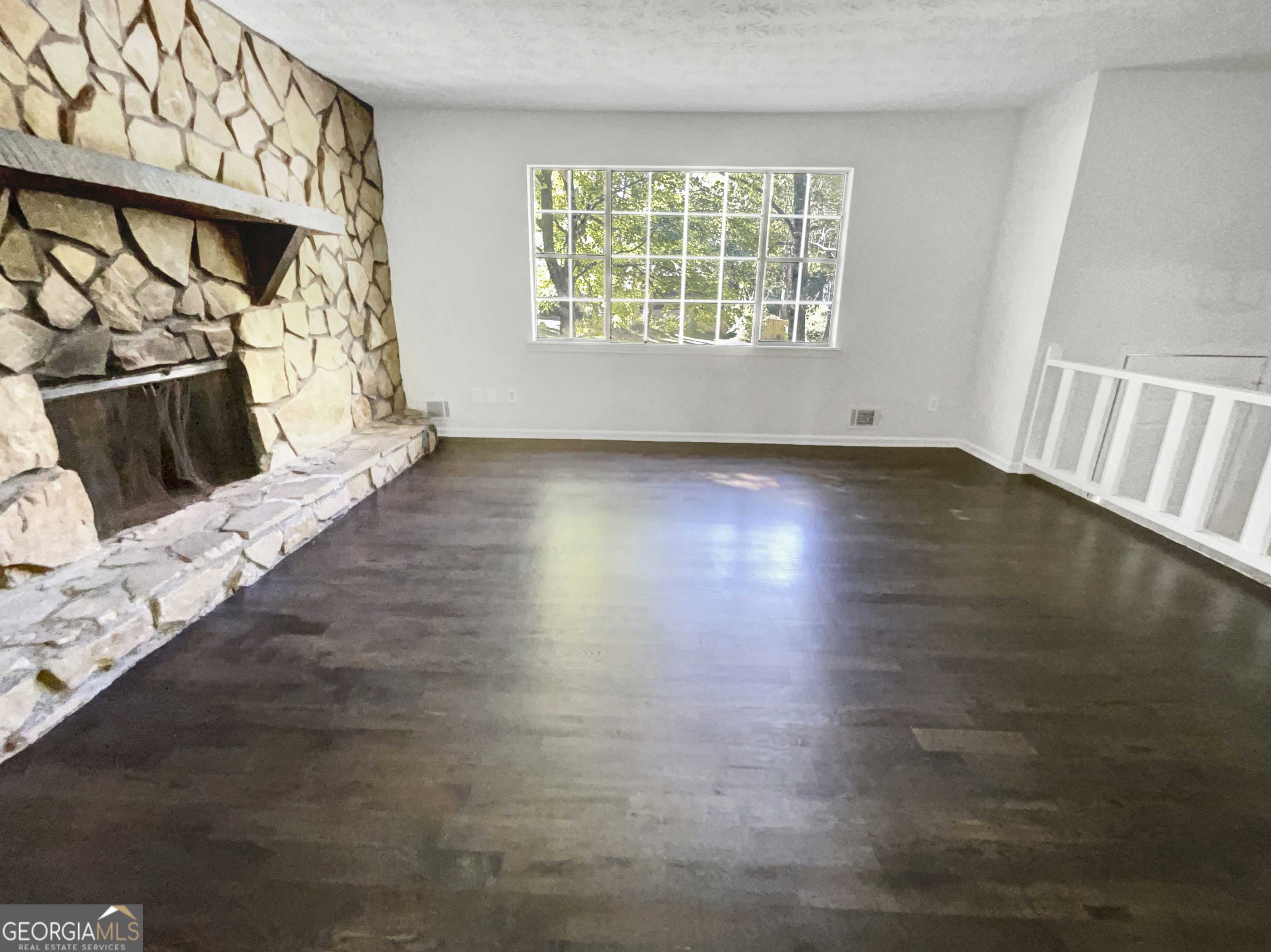 Riverdale, GA 30274,498 Autumn DR