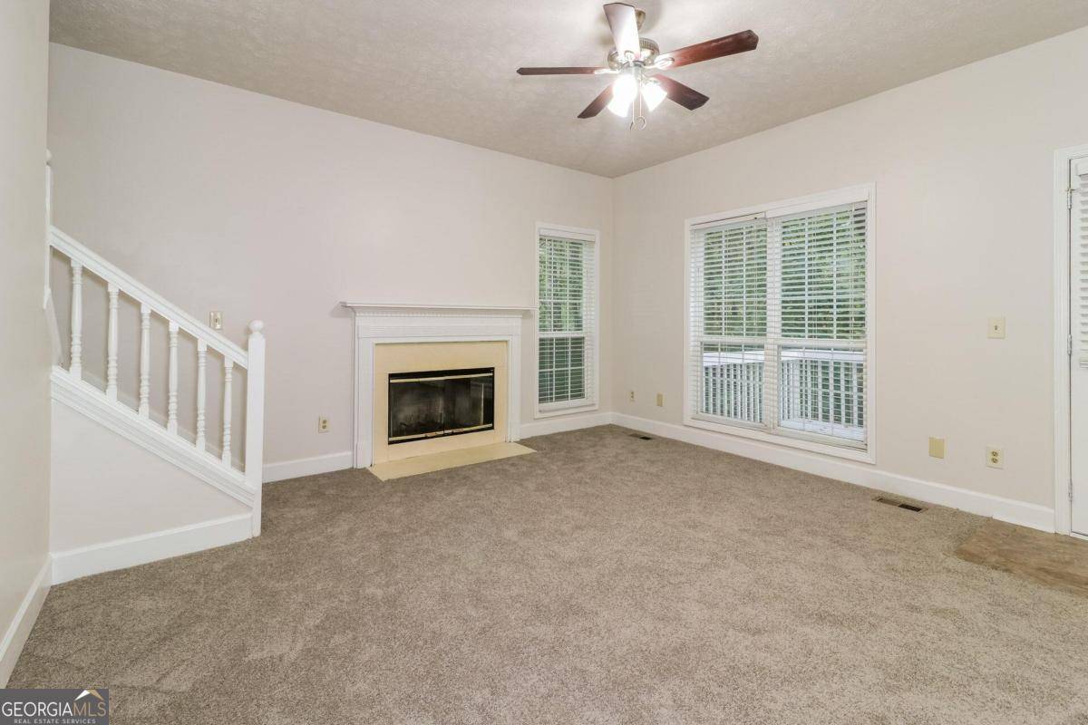 Flowery Branch, GA 30542,5526 Chestnut Creek LN