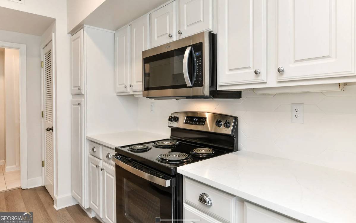 Atlanta, GA 30326,3460 Kingsboro RD #506