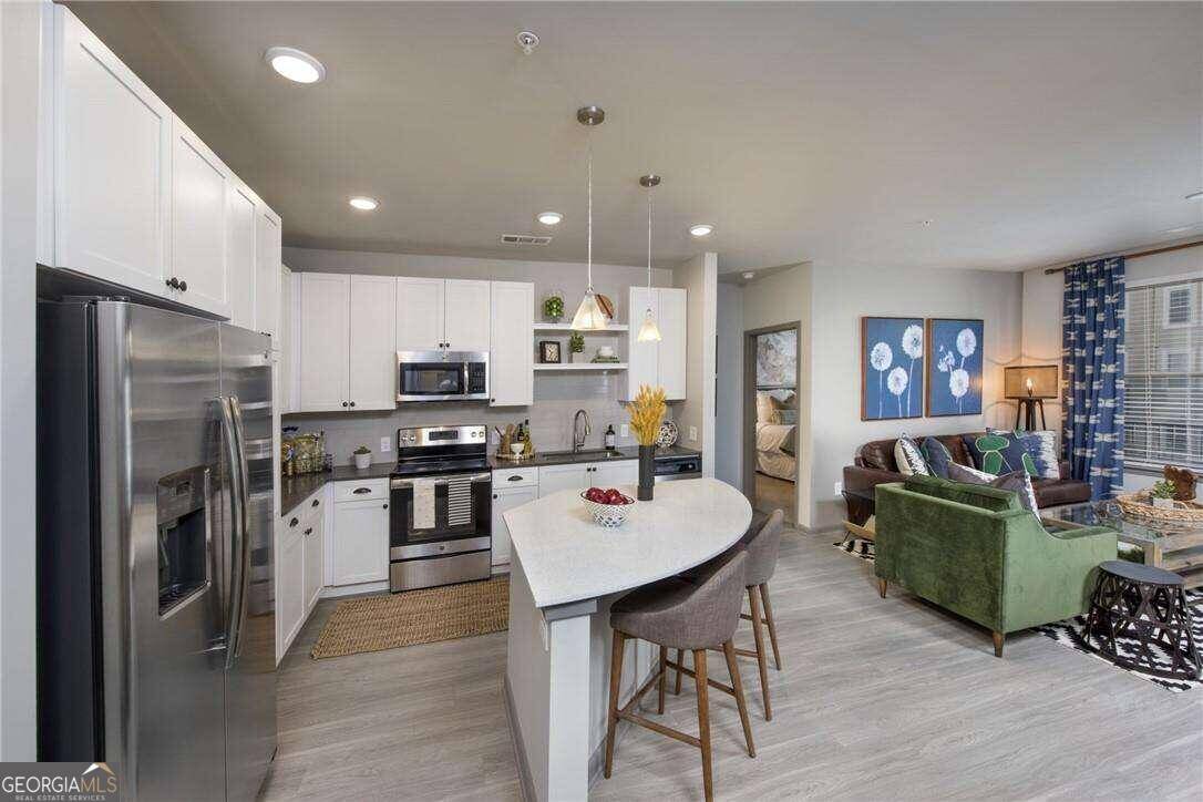 Sandy Springs, GA 30328,6919 Peachtree Dunwo RD #320