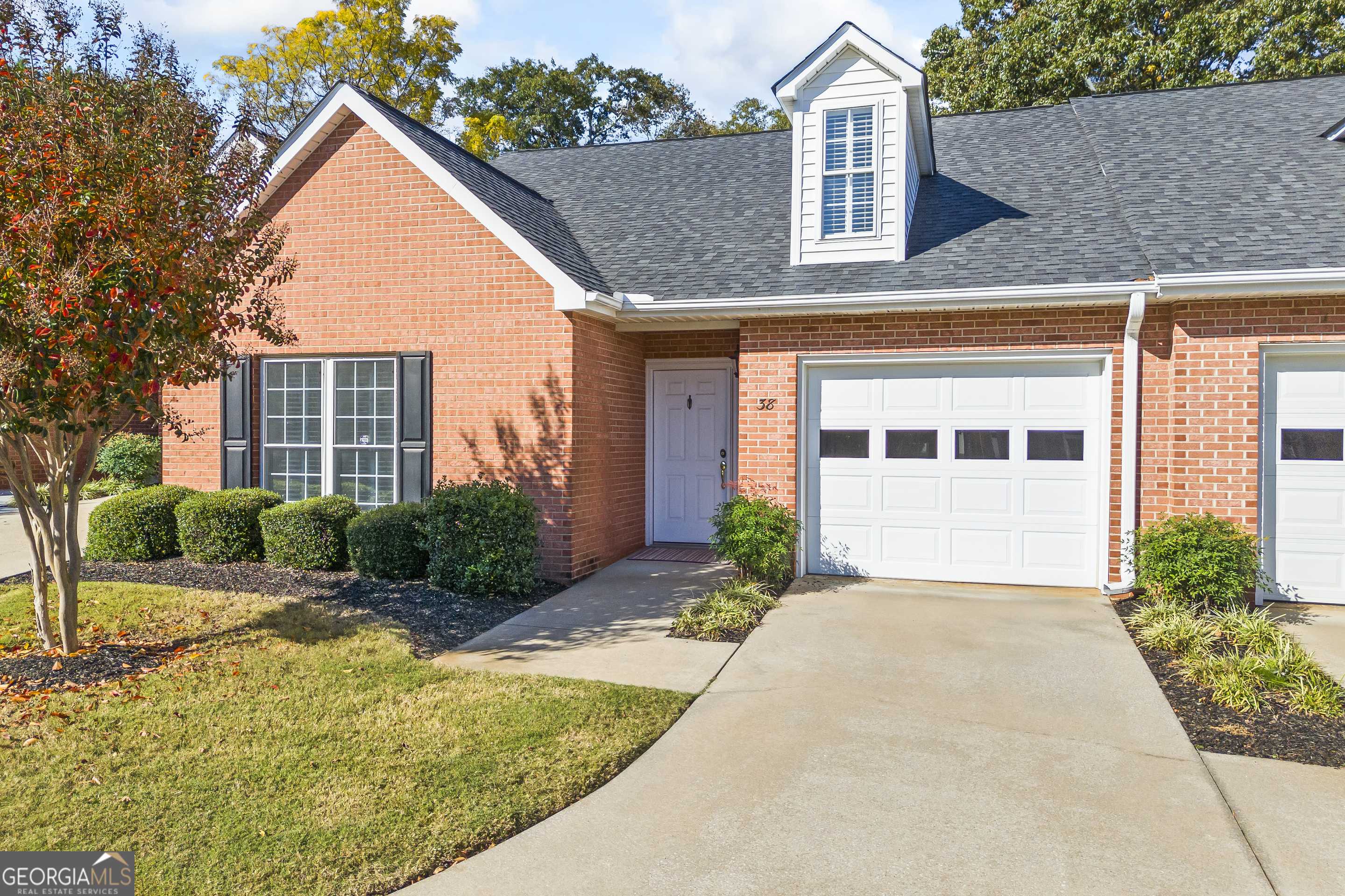 Hartwell, GA 30643,38 Somerset CT