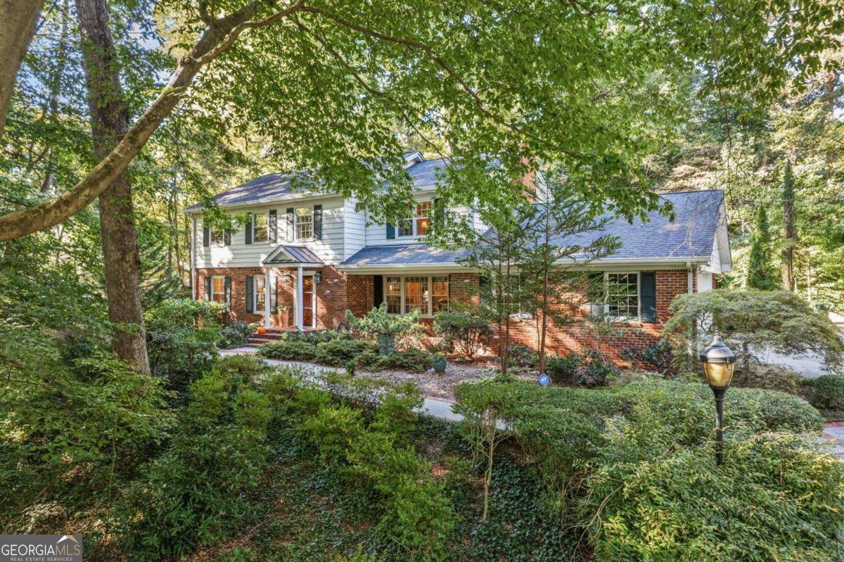 Atlanta, GA 30327,3370 E Wood Valley