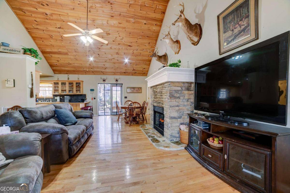 Ellijay, GA 30540,1514 Villa