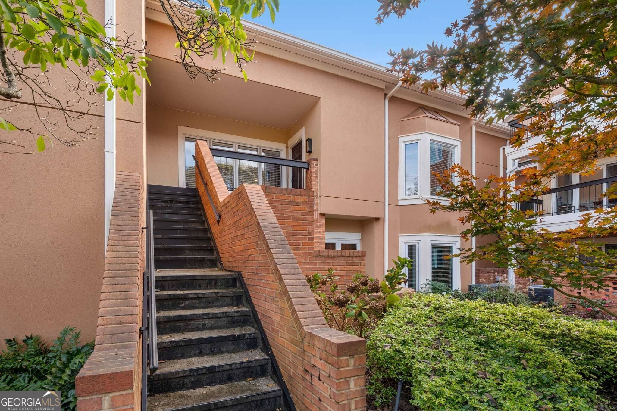 Dunwoody, GA 30338,5356 Brooke Ridge DR