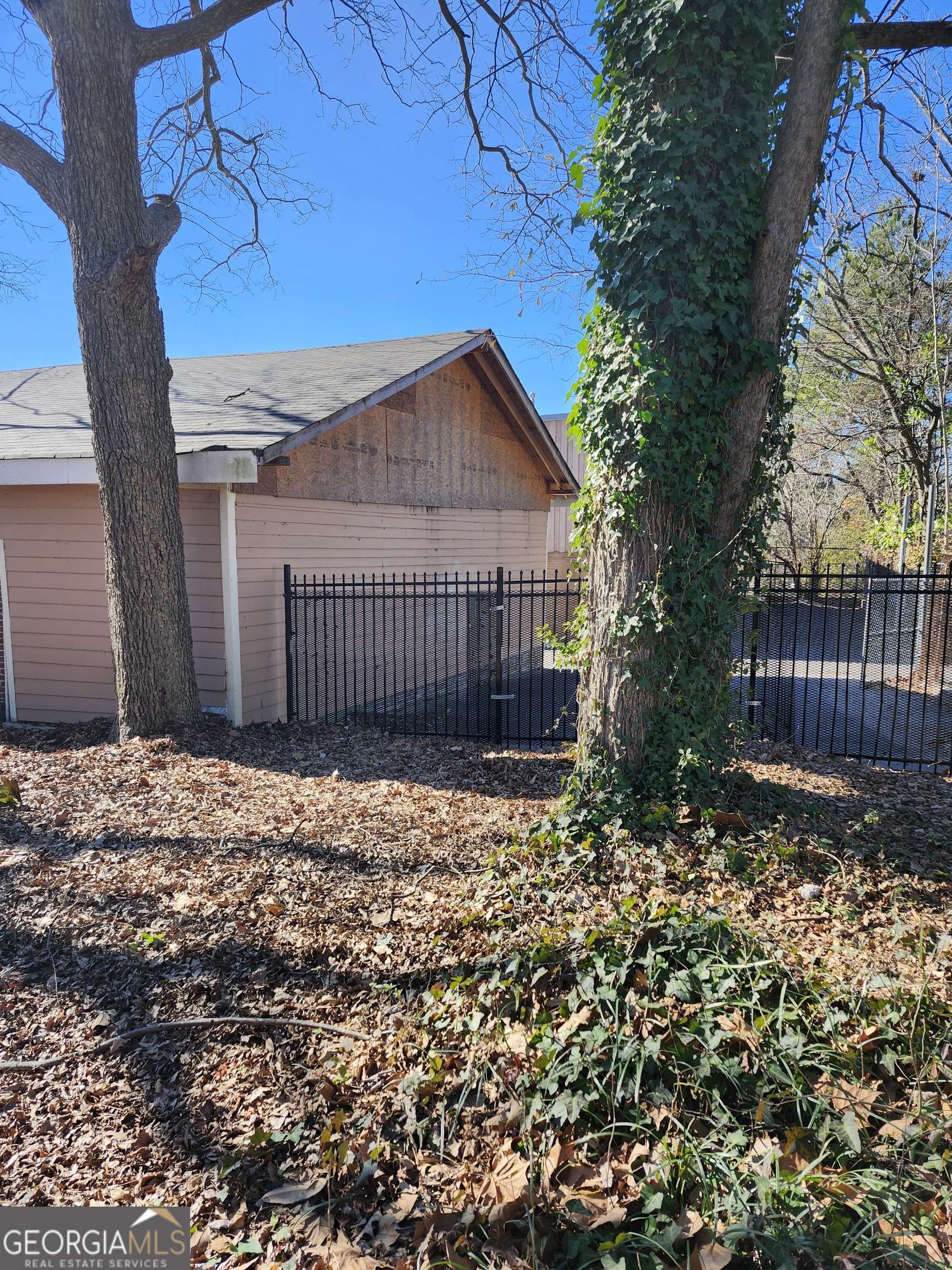 Atlanta, GA 30314,947 M L King Jr DR NW