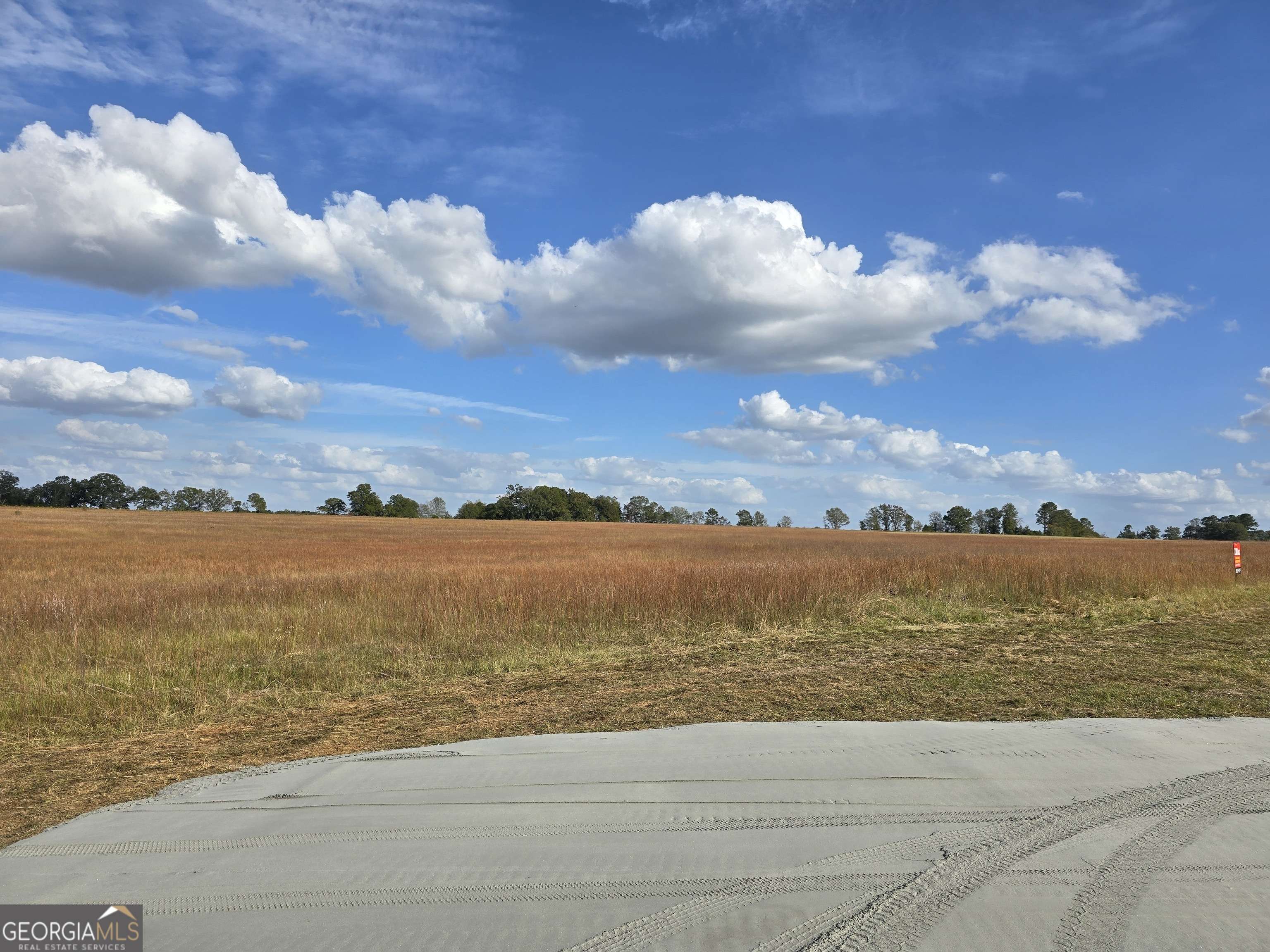 Cochran, GA 31014,16 Hay Field RD