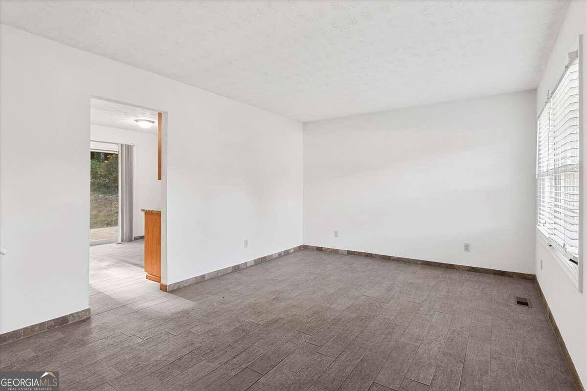 Flowery Branch, GA 30542,6166 Laurel Wood TRL