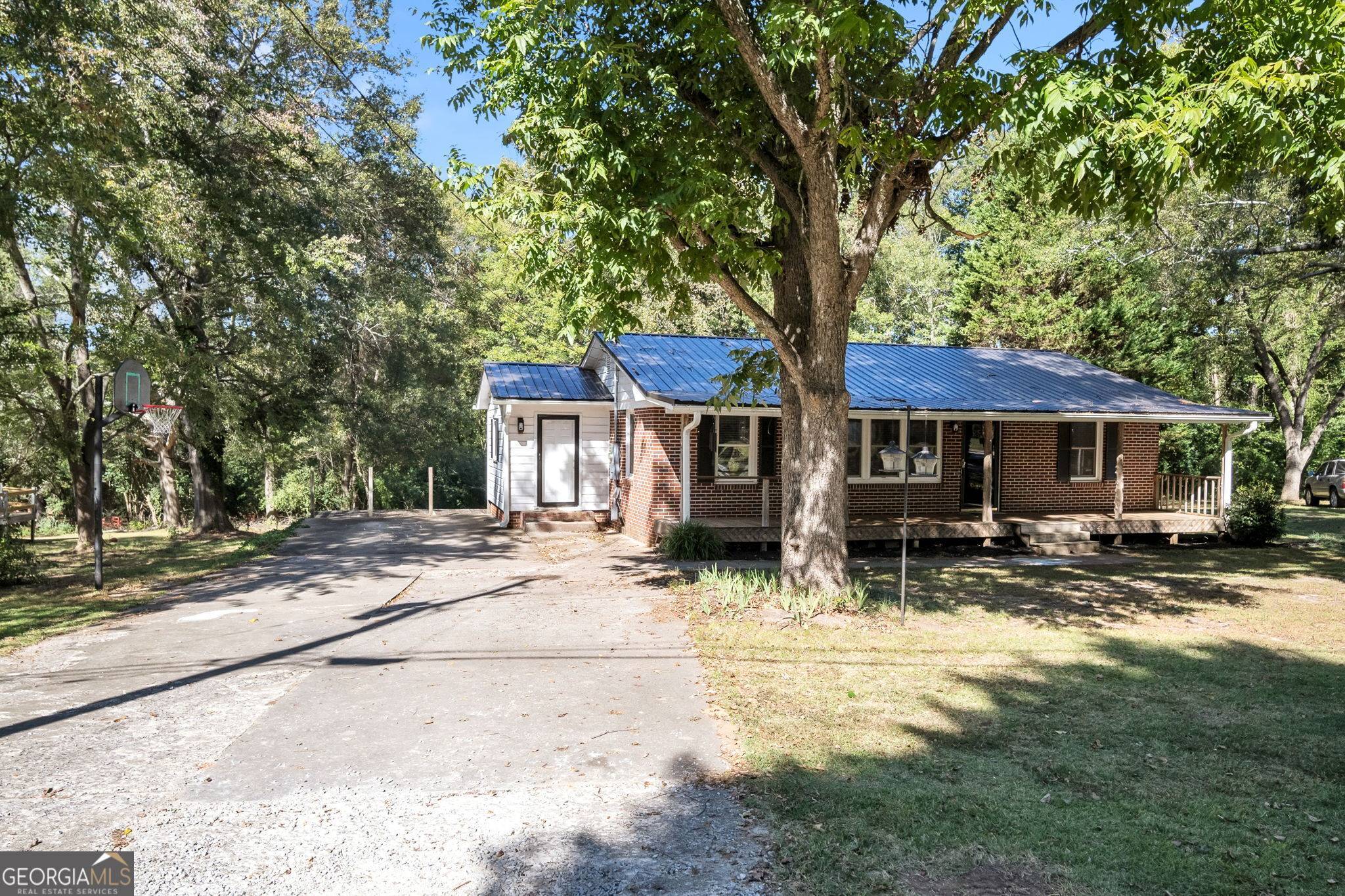 Hartwell, GA 30643,145 Glendale