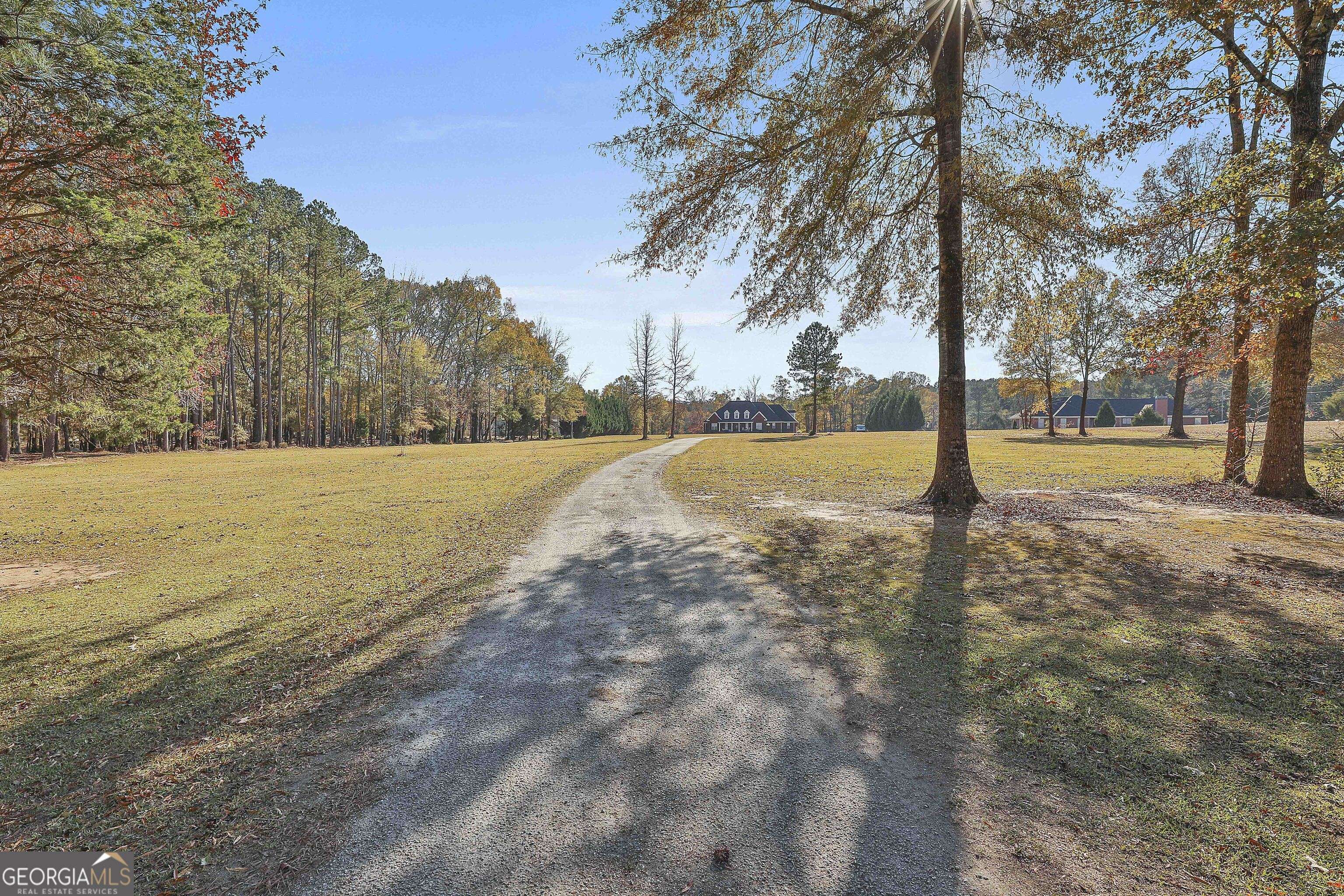 Brooks, GA 30205,395 W McIntosh RD