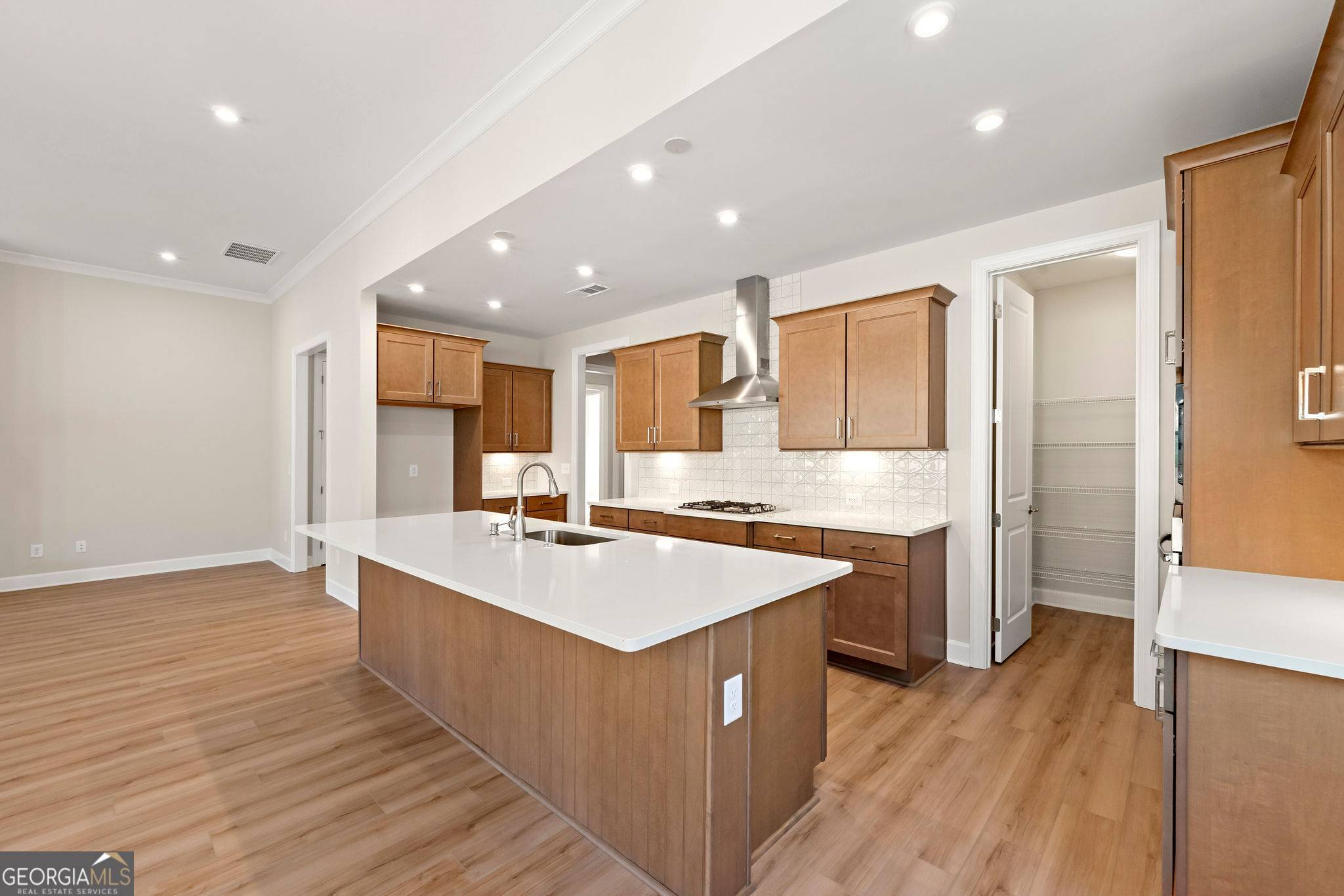 Hoschton, GA 30548,198 Bear WAY