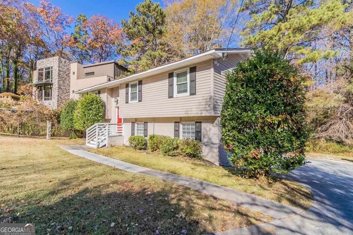 Atlanta, GA 30318,633 Larchmont CIR NW