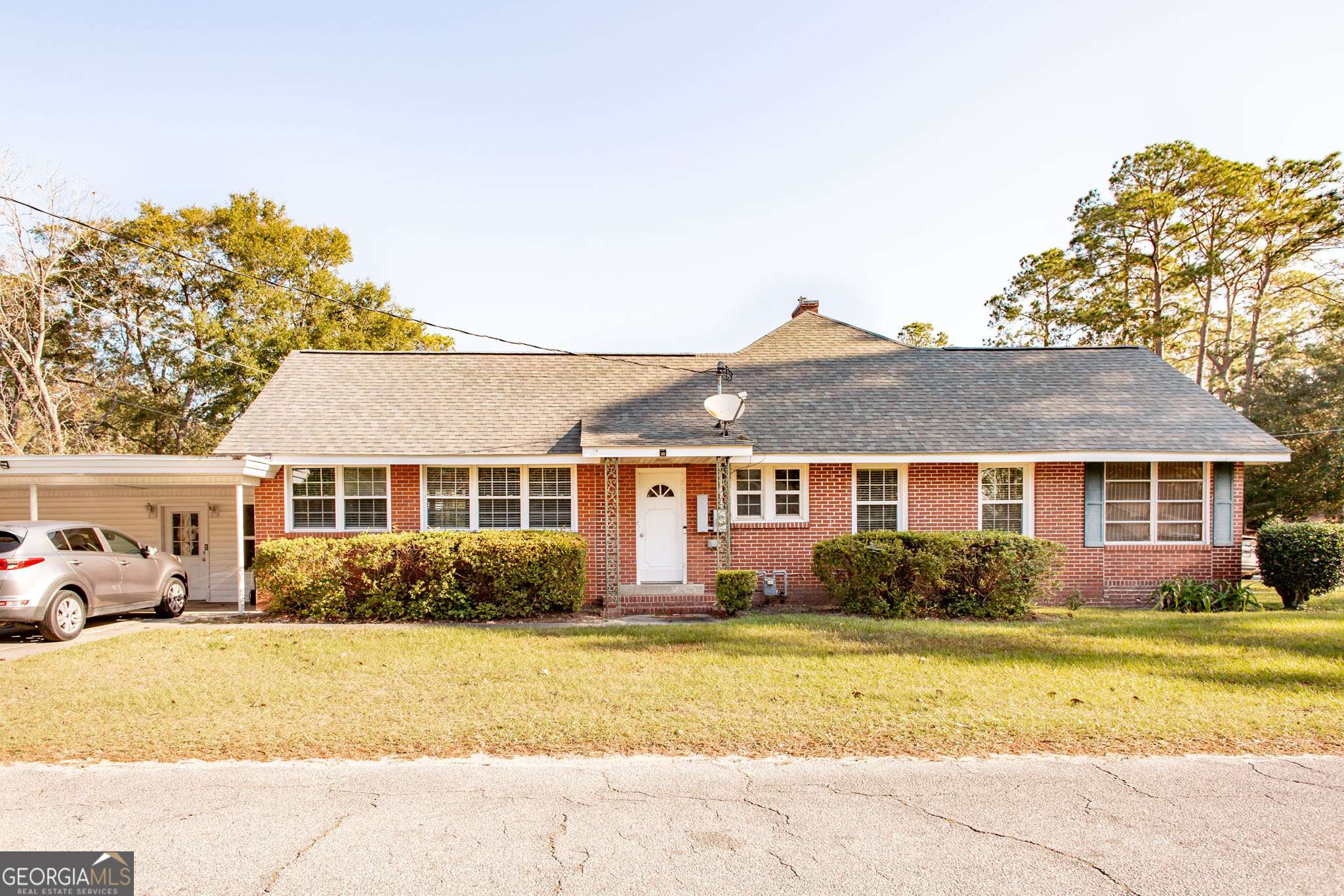 Waycross, GA 31501,801 Fern