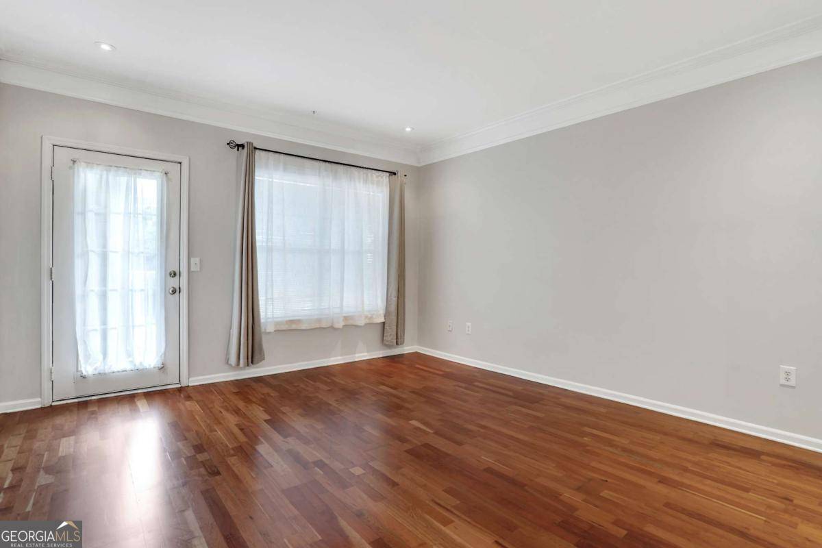 Atlanta, GA 30324,2700 Pine Tree RD NE #2215