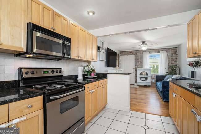 Atlanta, GA 30312,24 Daniel ST SE #8