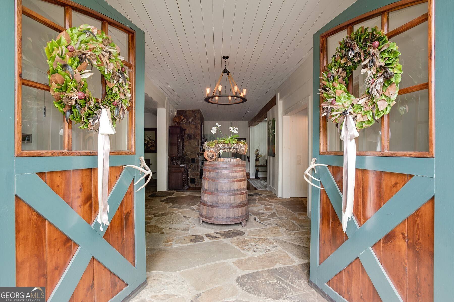 Lakemont, GA 30552,31 Barn Inn RD