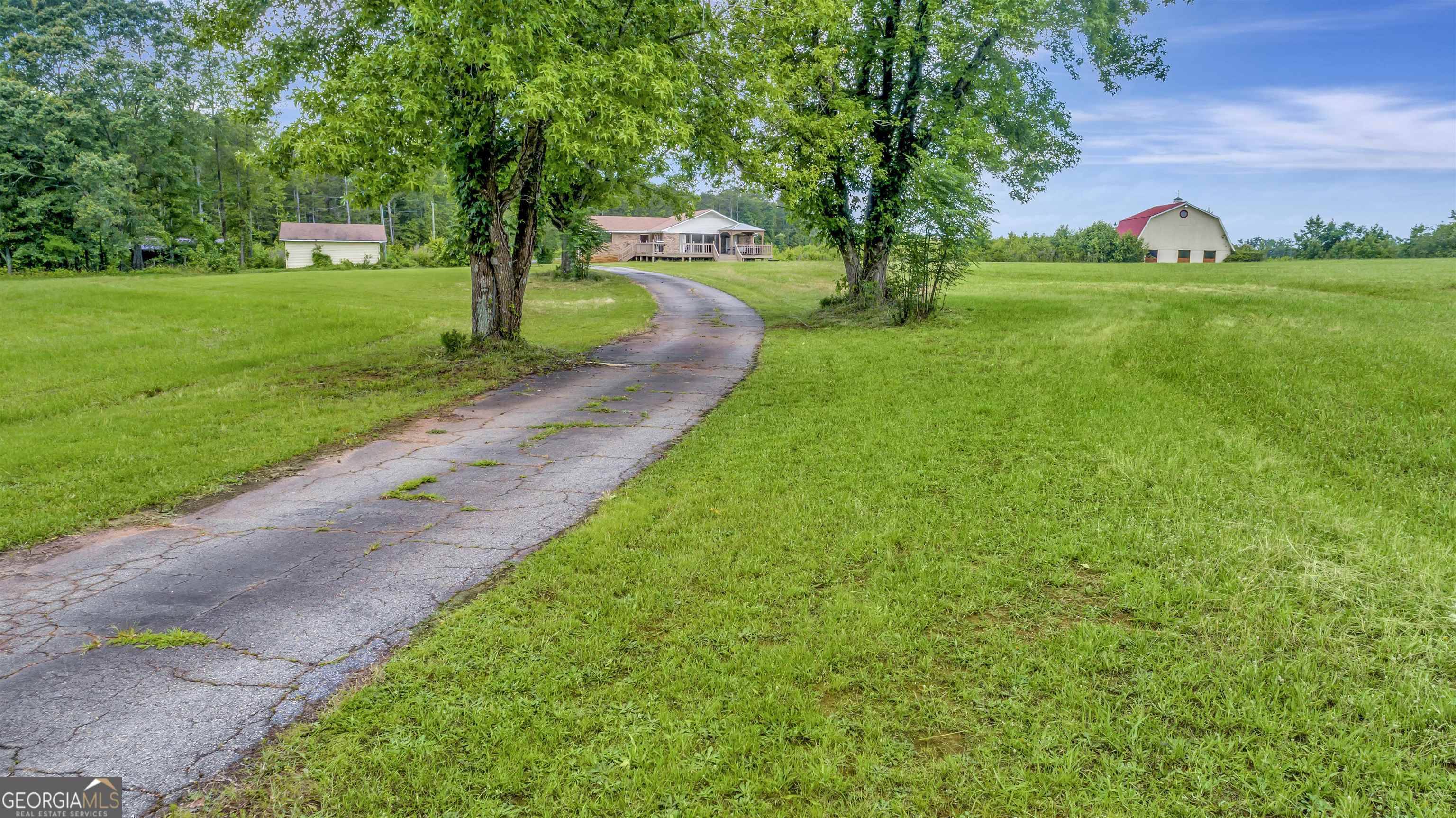 Hartwell, GA 30643,745 Hatton Ford RD