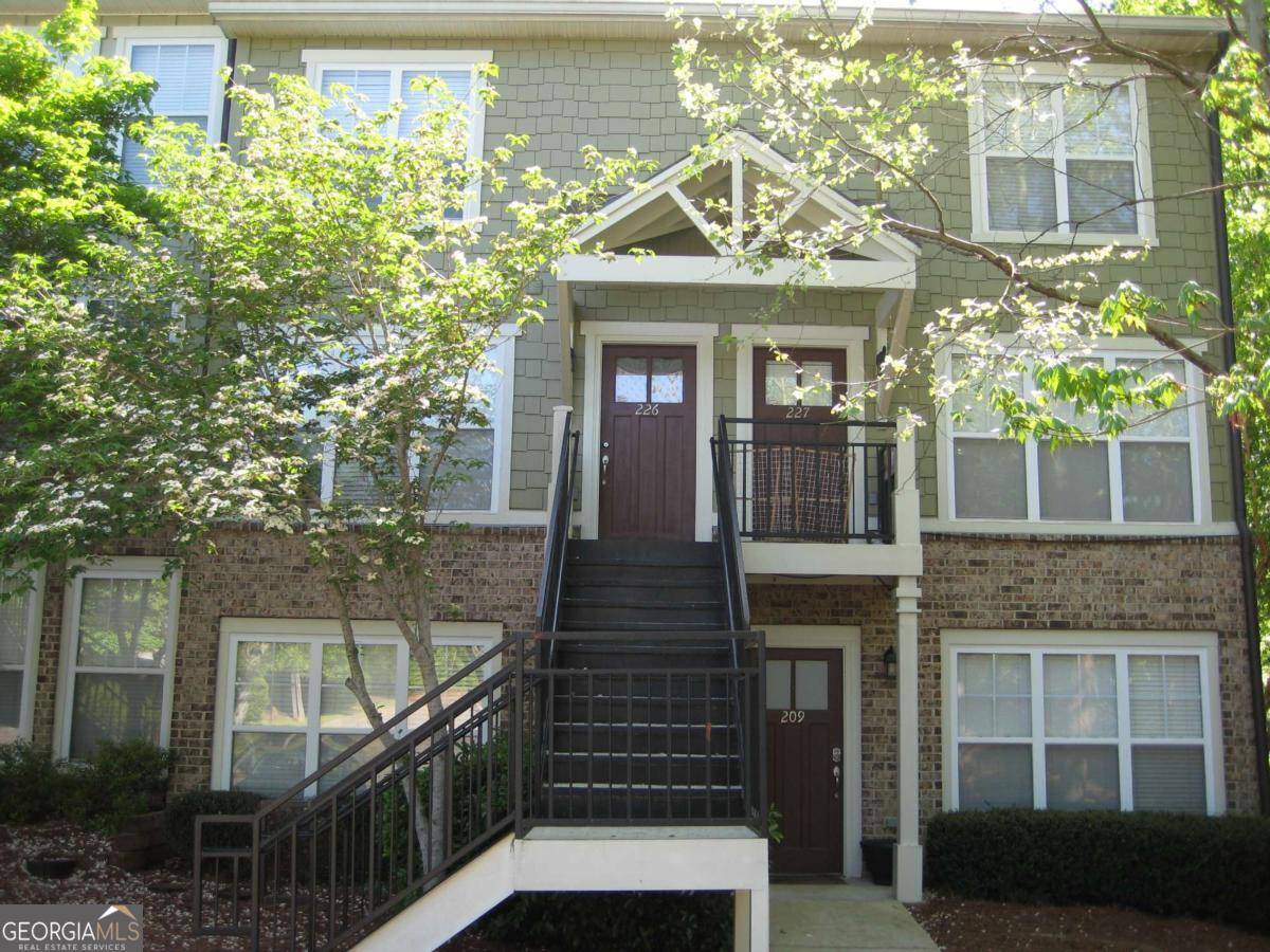 Athens, GA 30605,490 Barnett Shoals RD #615