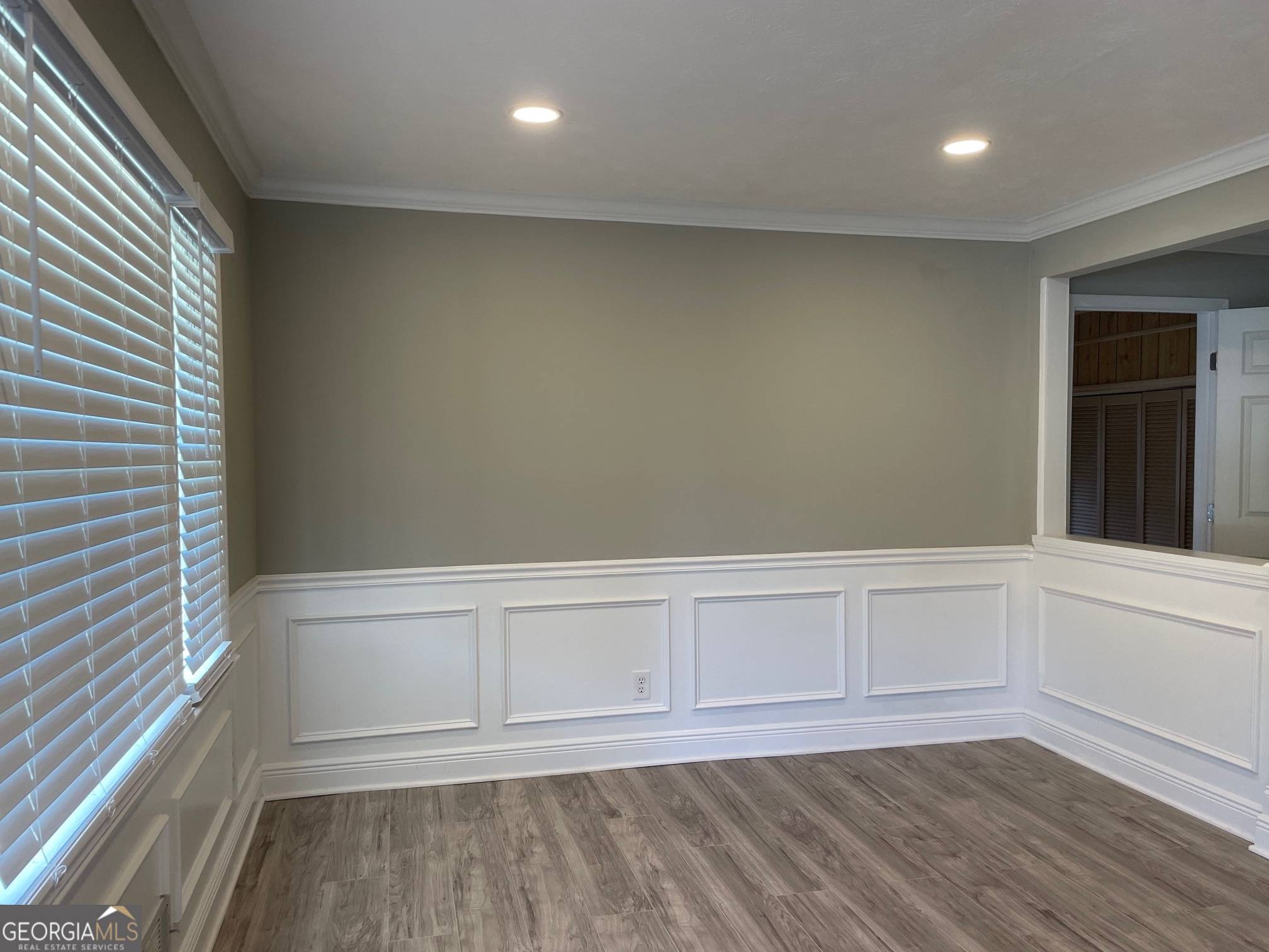 Riverdale, GA 30274,6359 valley brook DR