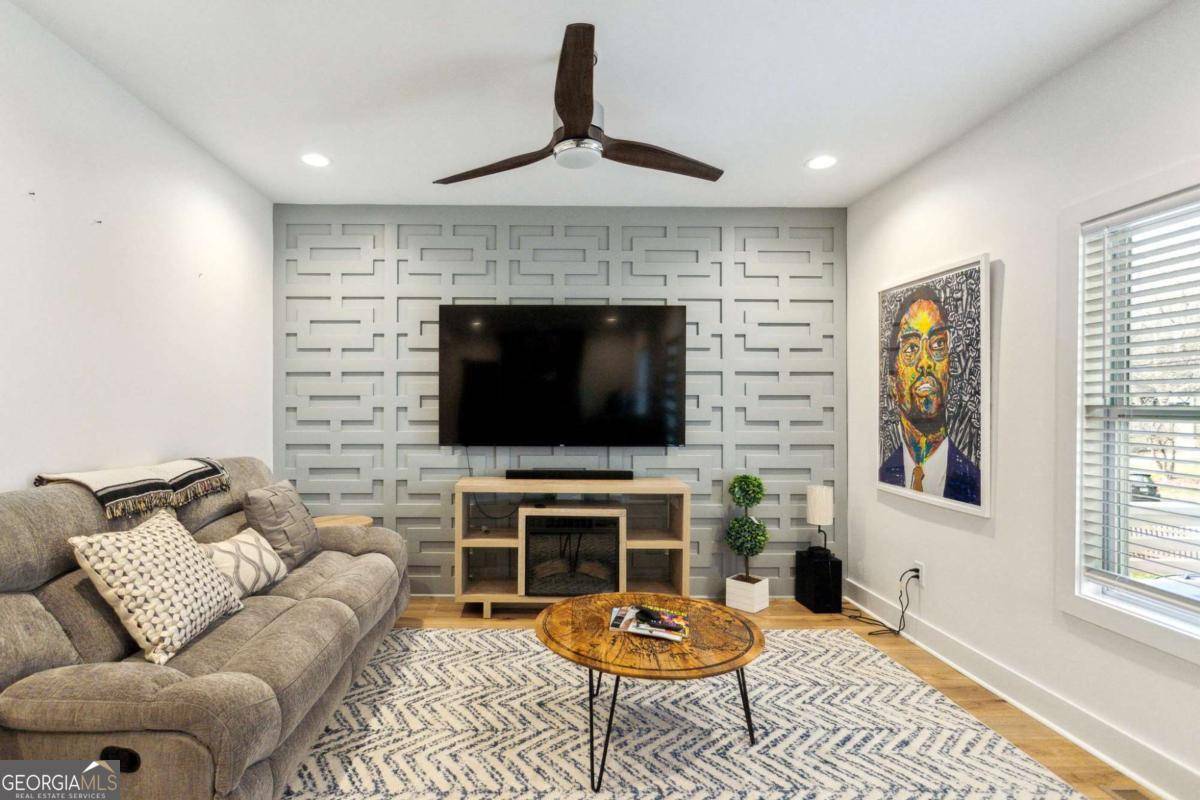 Atlanta, GA 30317,1587 Alder CT SE