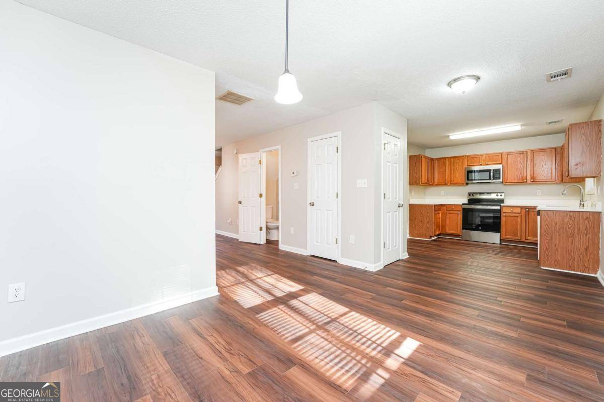 Lithonia, GA 30038,7077 Ravenwood LN