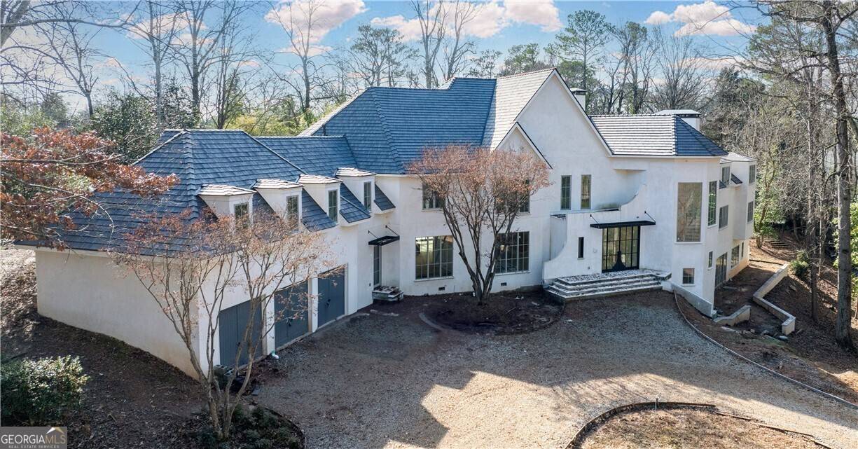 Atlanta, GA 30327,1890 W Paces Ferry RD NW