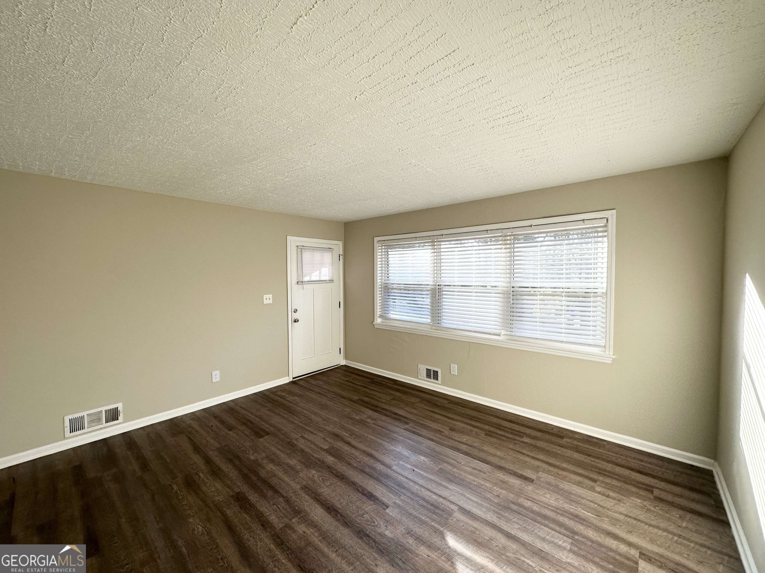 Atlanta, GA 30354,60 Oak DR SW