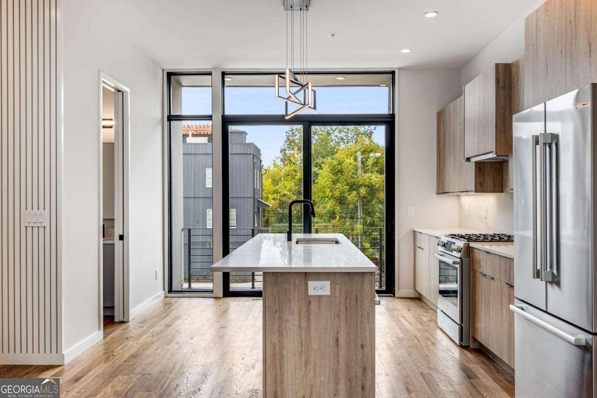 Atlanta, GA 30312,105 Georgia AVE SE #1