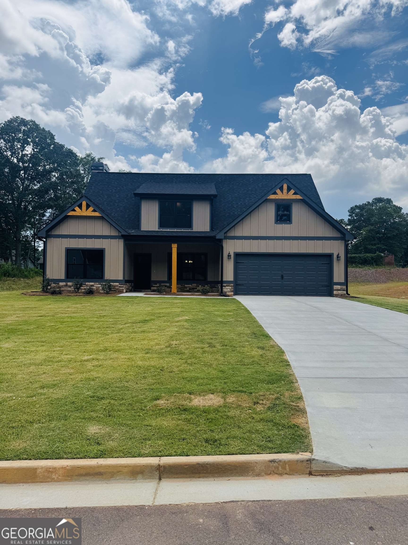 Maysville, GA 30558,120 Crane St.