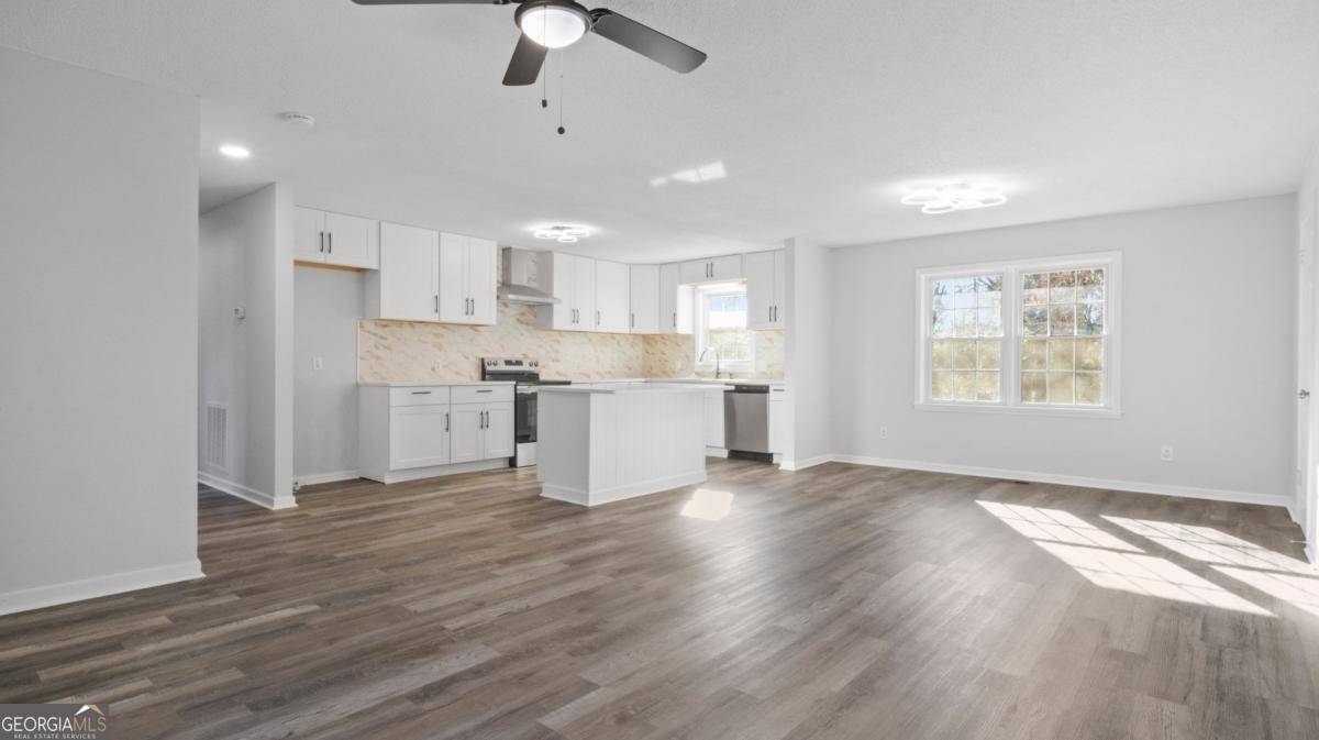 Calhoun, GA 30701,215 Lovebridge DR SE