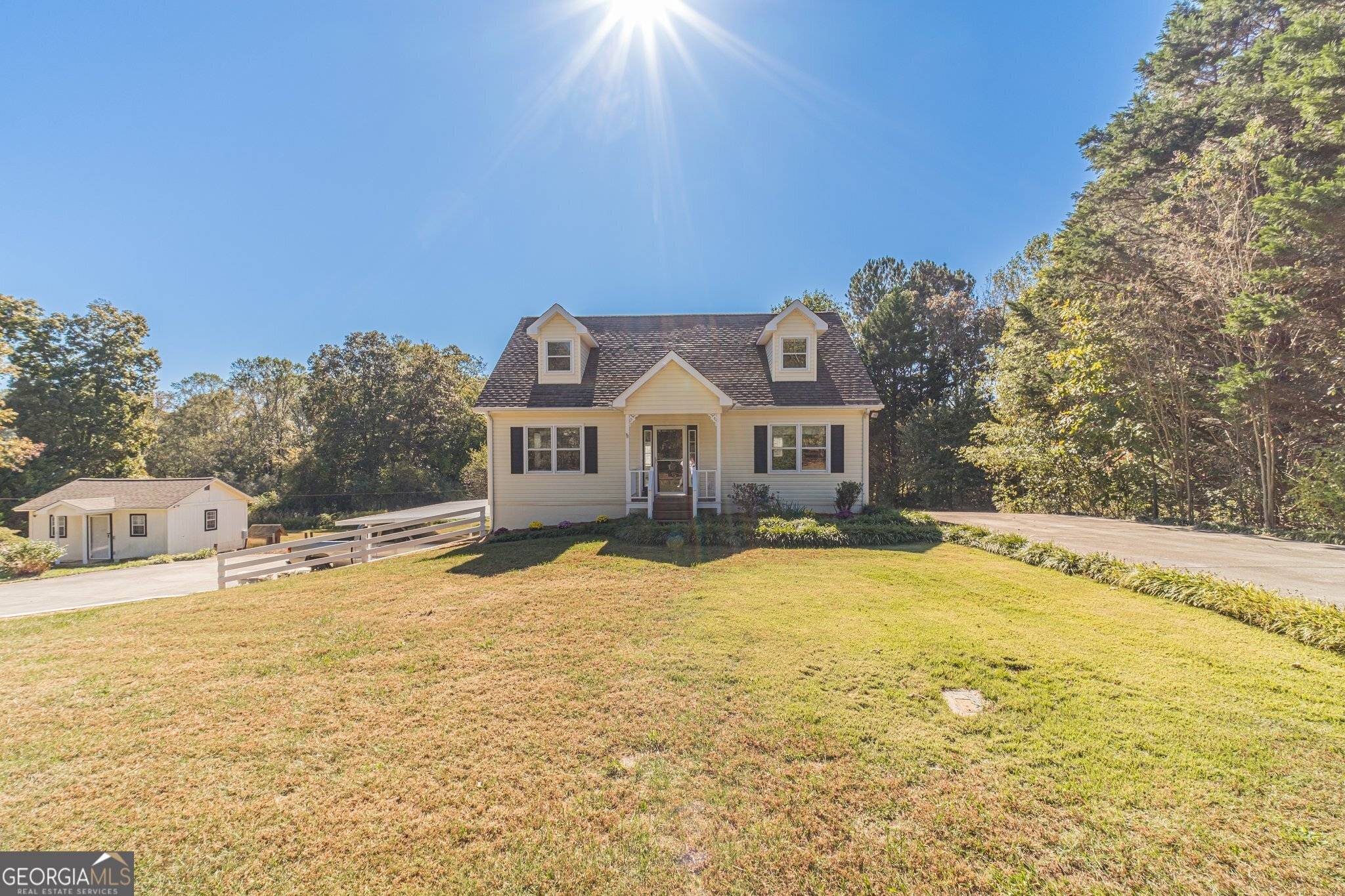 Mount Airy, GA 30563,300 Dennis Cash