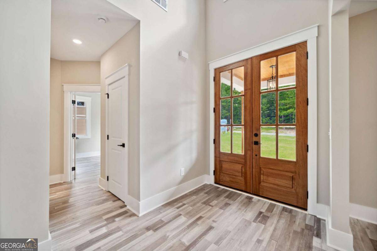Canton, GA 30115,220 Autumn Brook DR