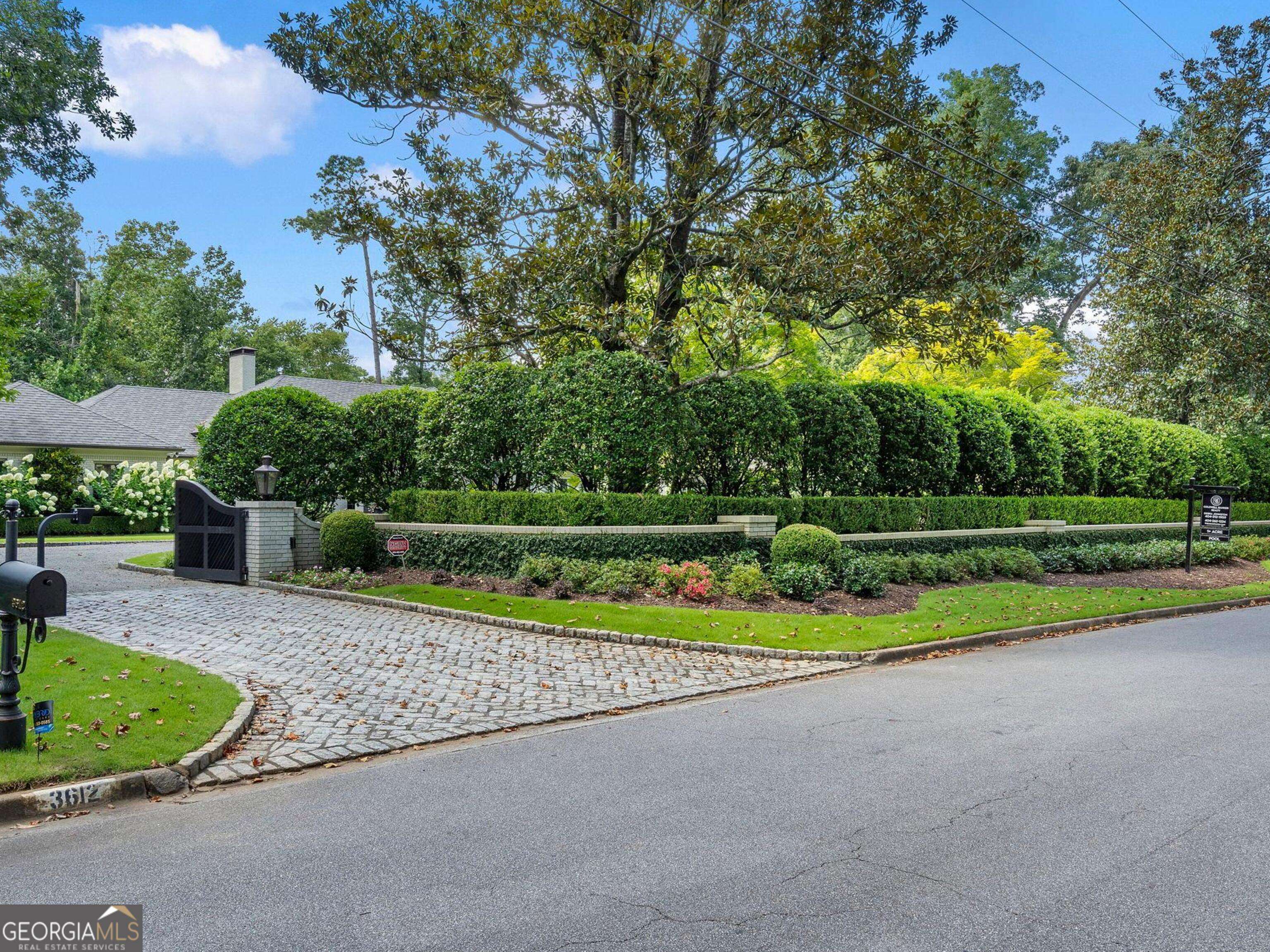 Atlanta, GA 30327,3612 Castlegate DR NW