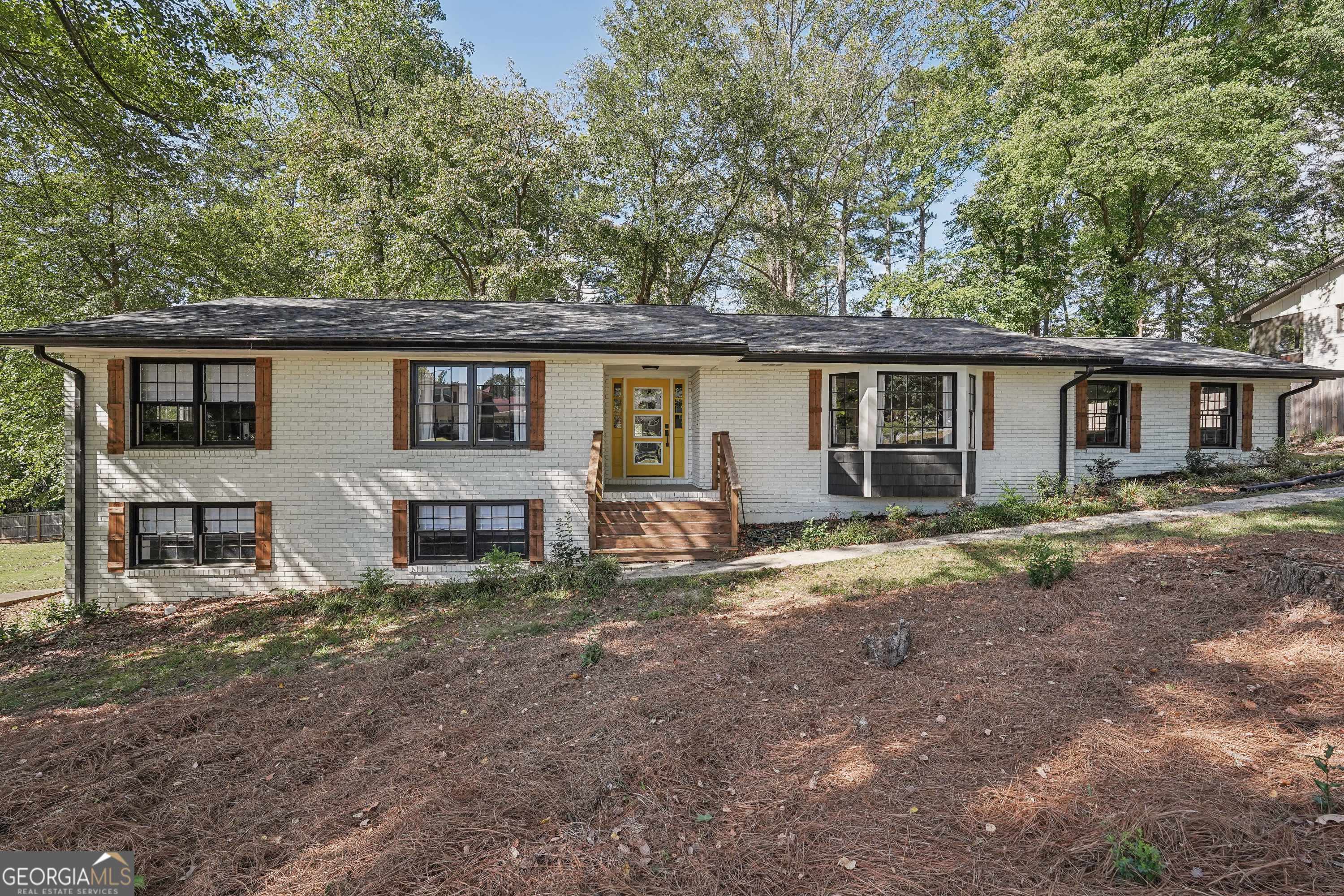 Marietta, GA 30068,250 E Valley