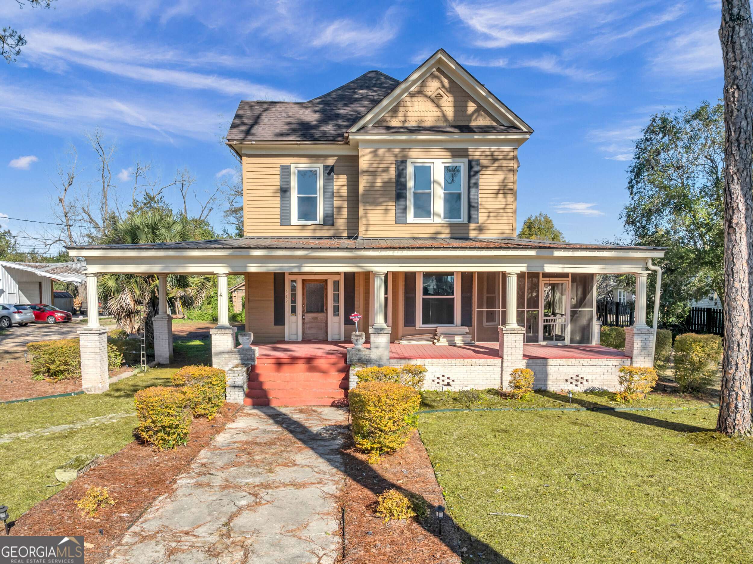 Pelham, GA 31779,212 Hand AVE W