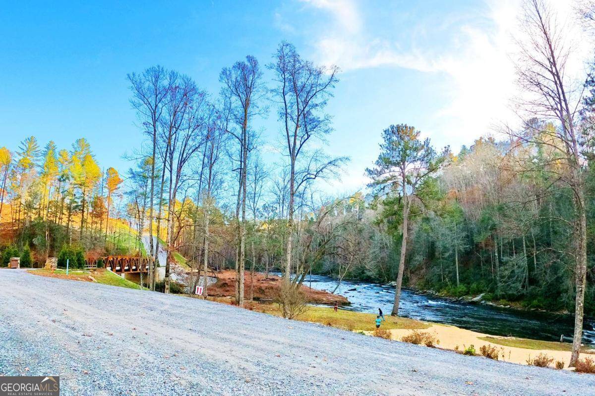 Ellijay, GA 30540,113 High River XING