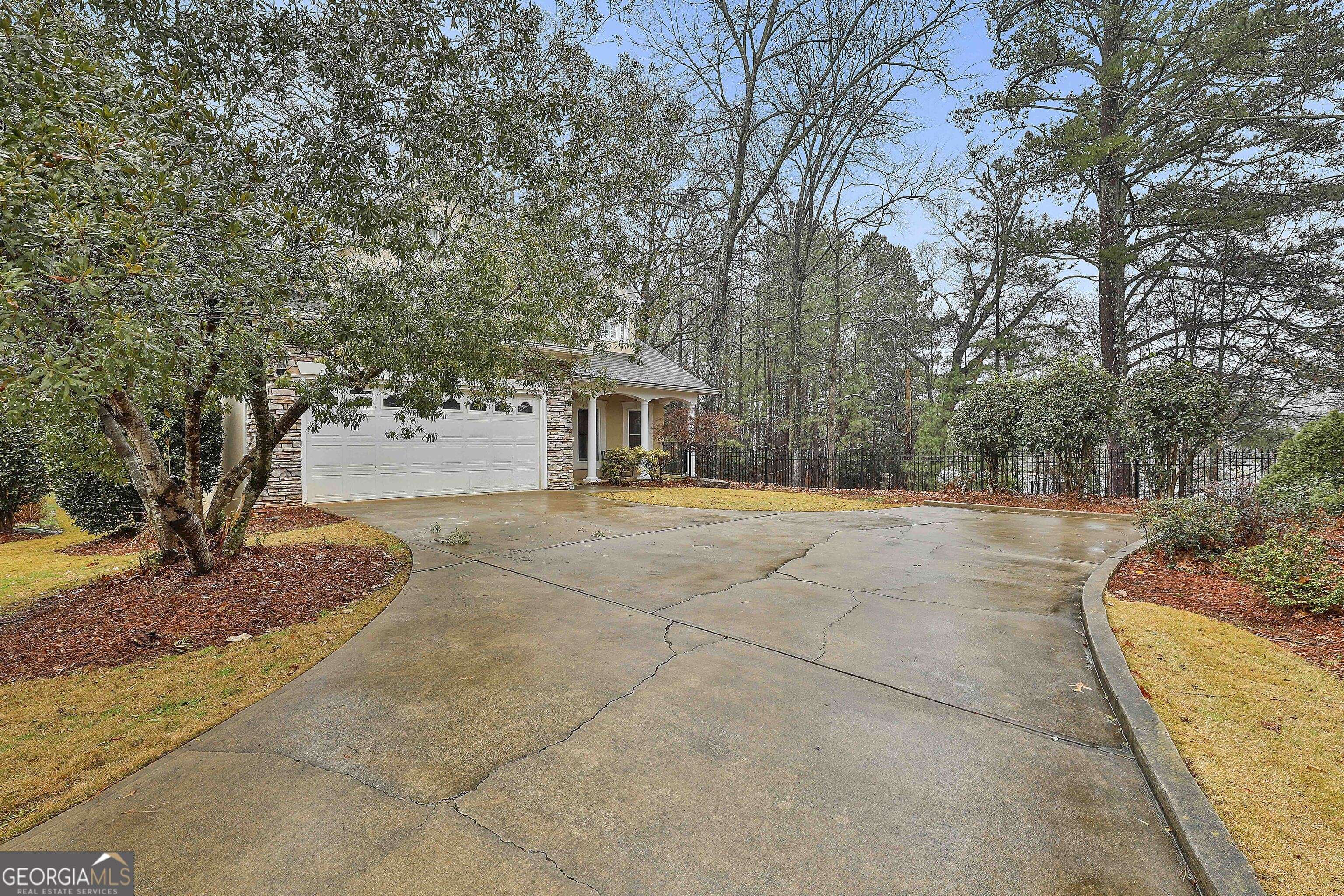 Peachtree City, GA 30269,102 Maple Grove