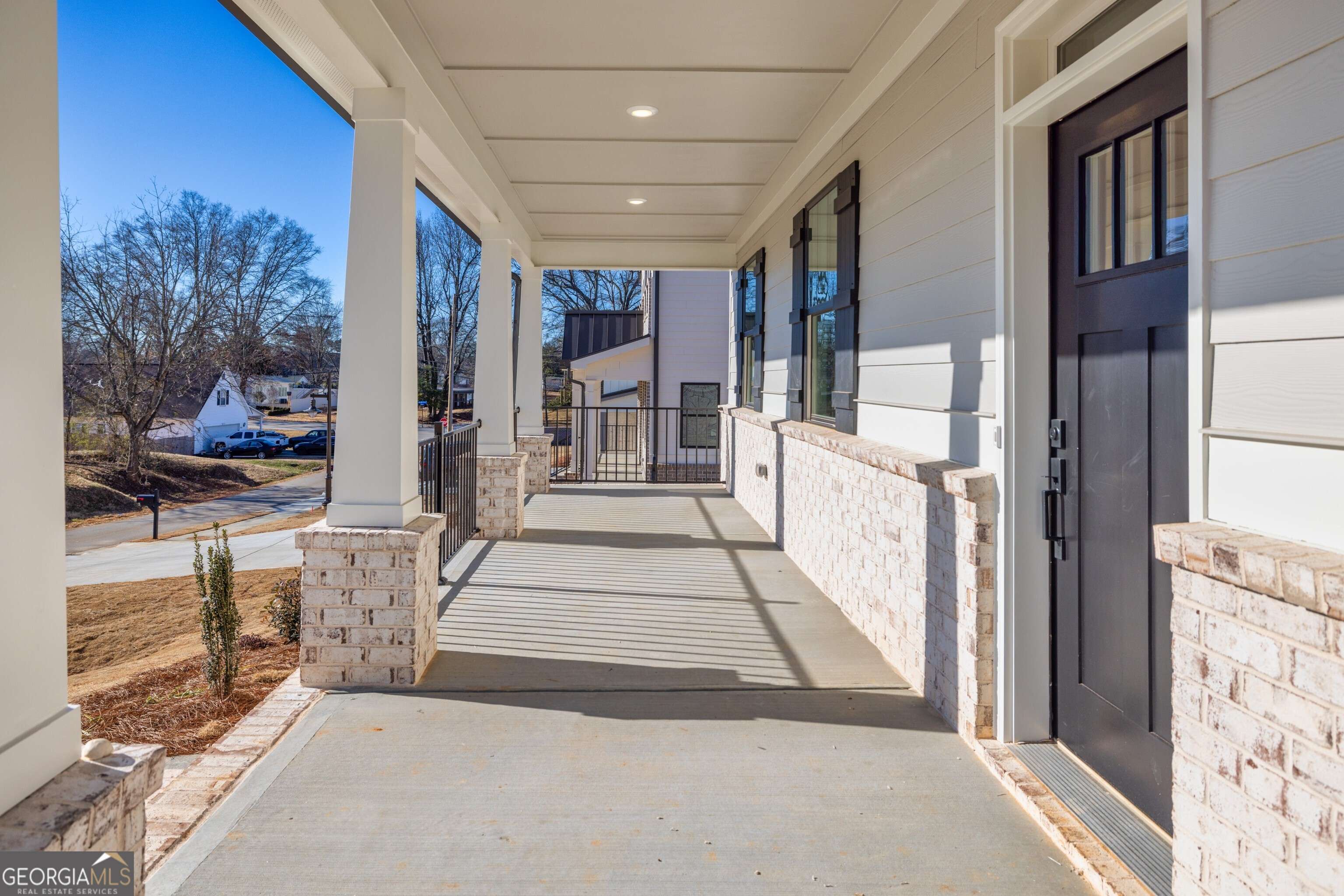 Flowery Branch, GA 30542,5824 Gainesville ST