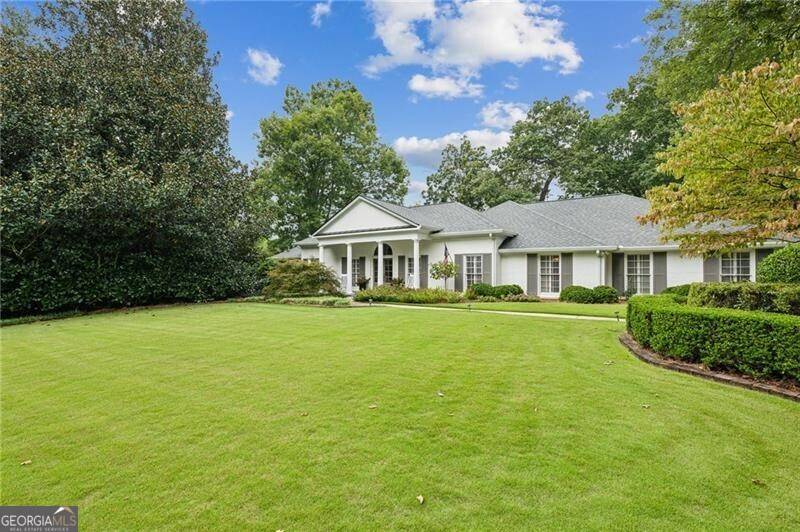 Atlanta, GA 30328,5915 Riverwood DR